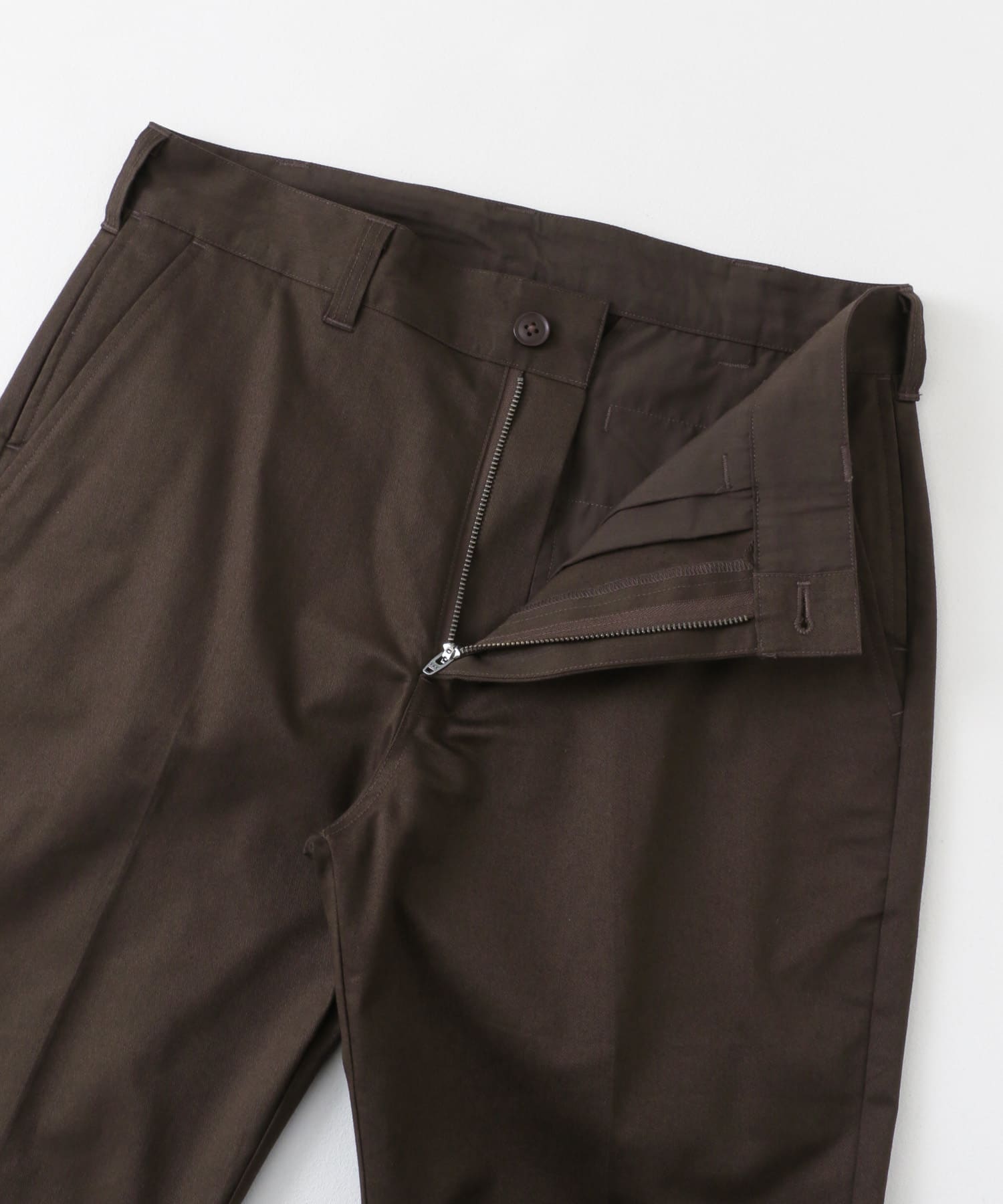 OOPS　ワークテーパードパンツ ブラウン M