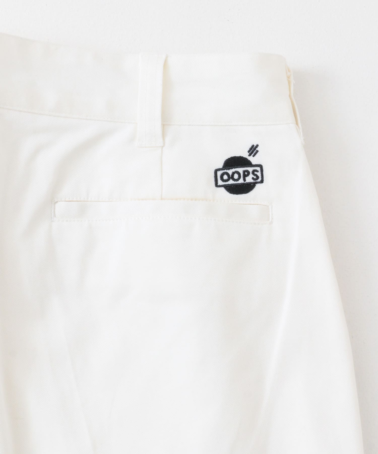OOPS　ワークテーパードパンツ ホワイト M