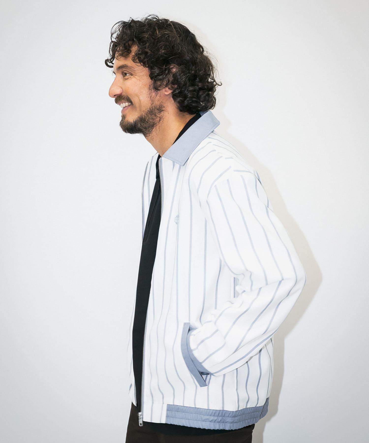 身長：181cm 体重：60kg サイズ：L