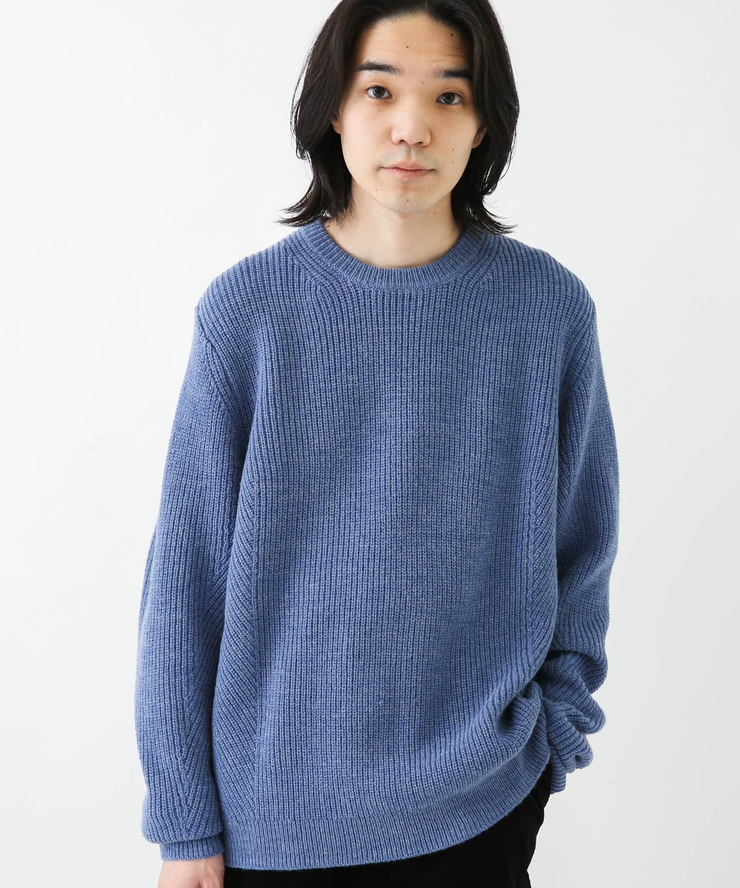 ブルー