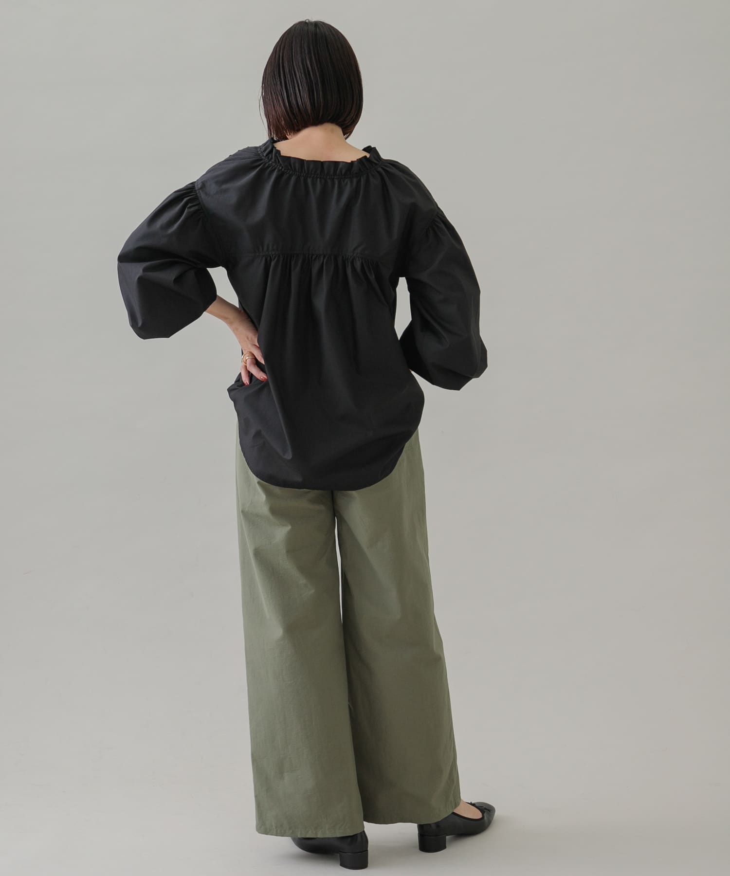 身長：168cm サイズ：38