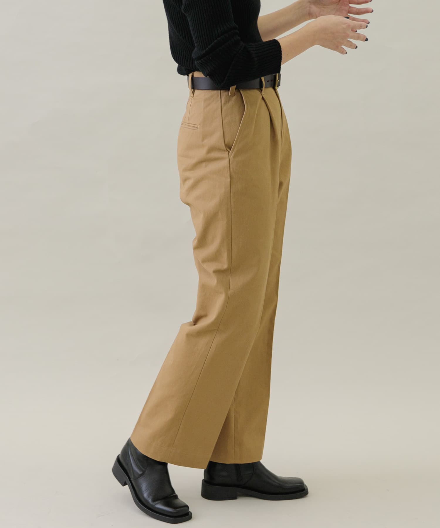 身長：168cm サイズ：38