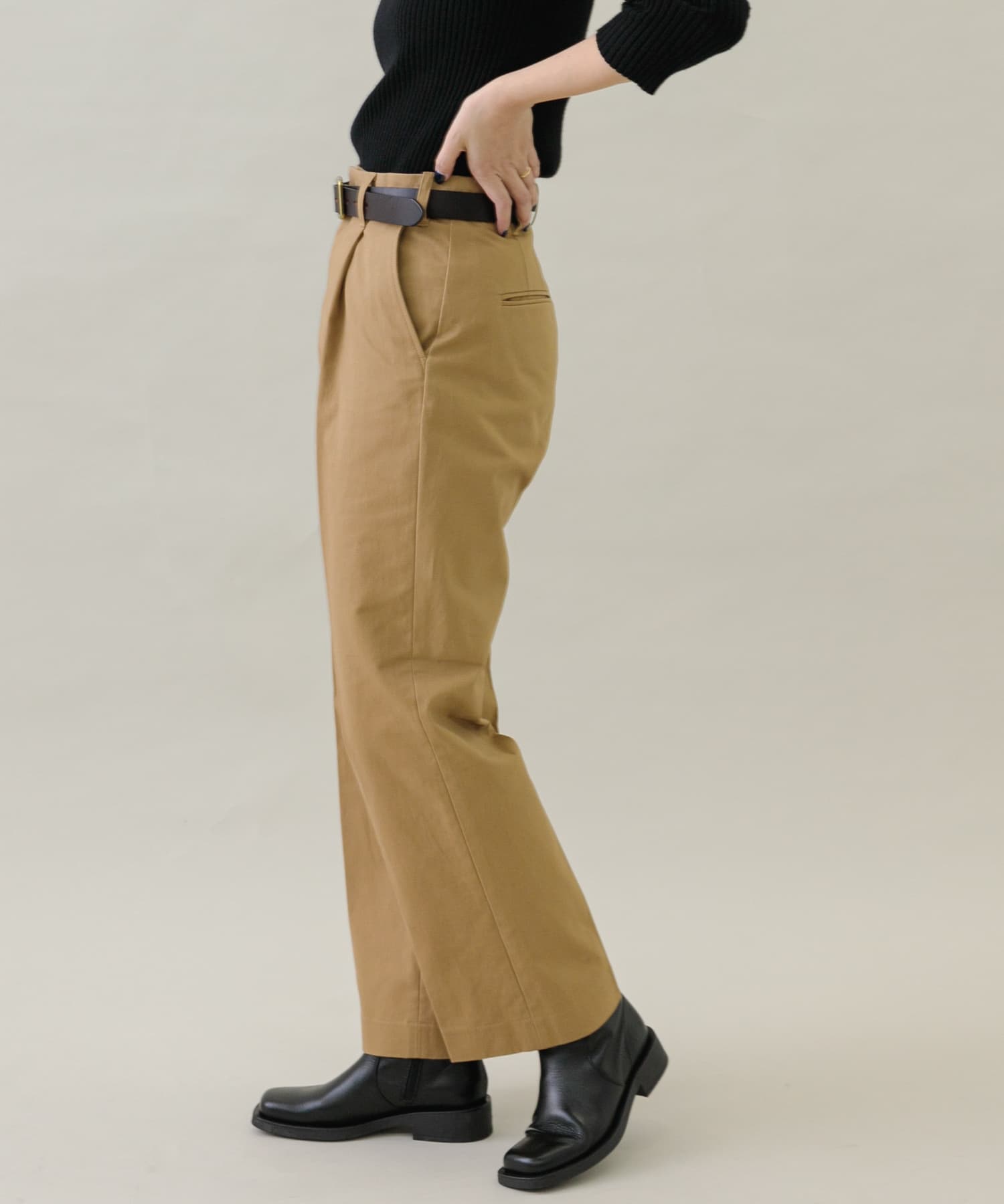 身長：168cm サイズ：38