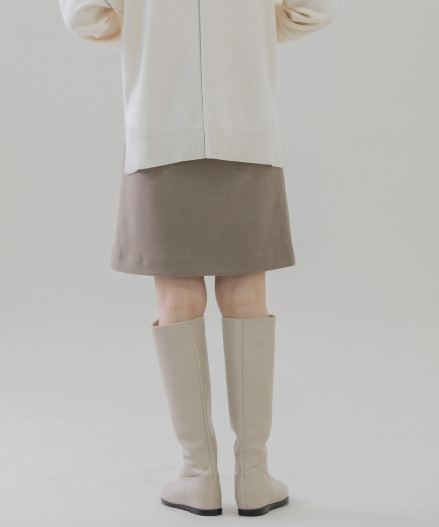 身長：164cm サイズ：36