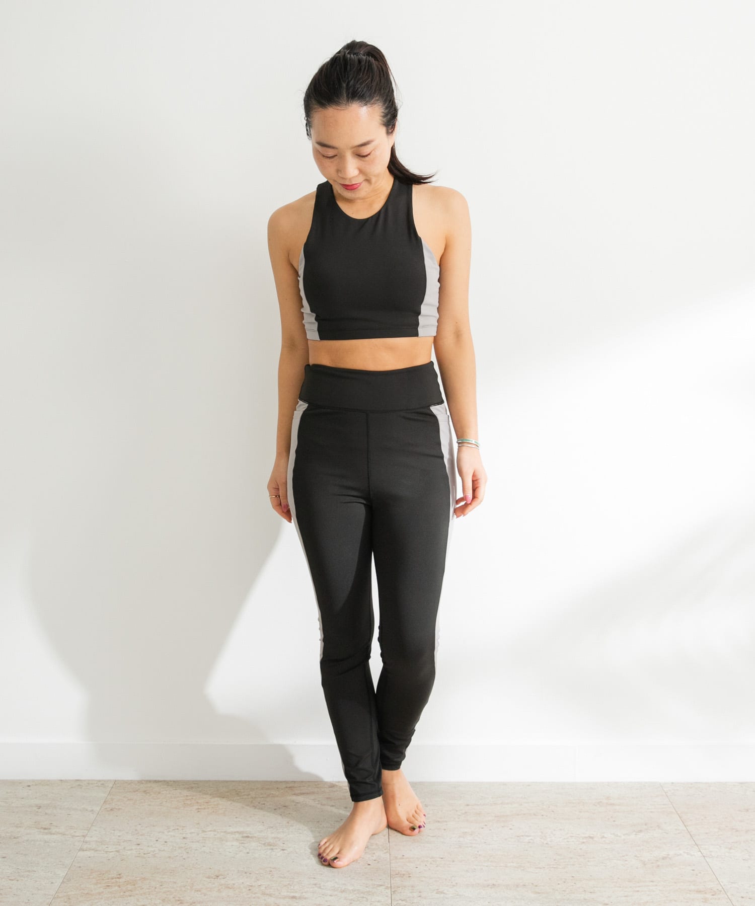 BLK×GRY