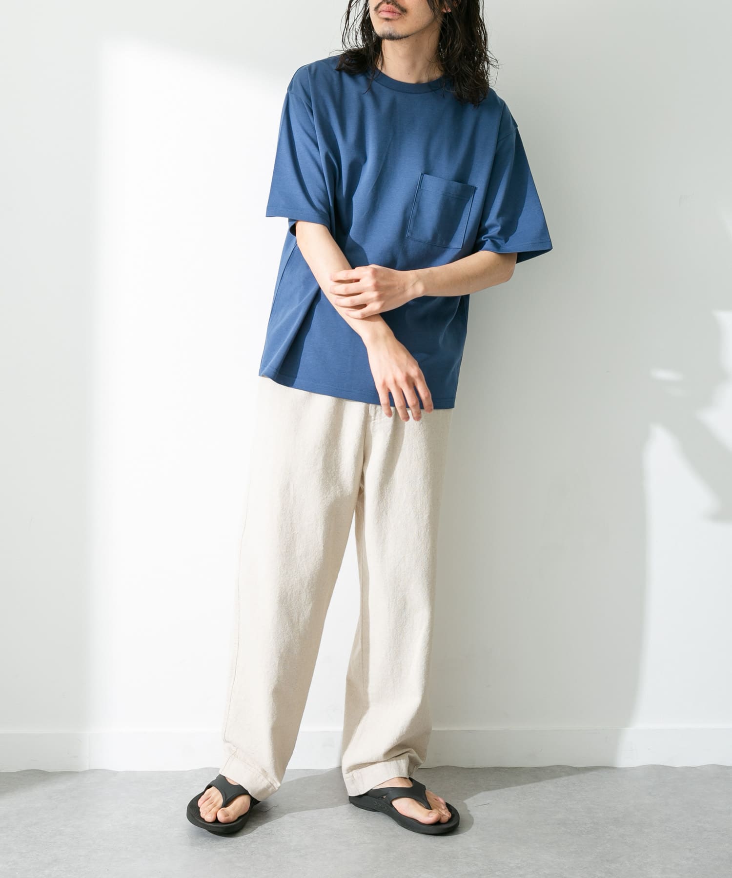 ブルー