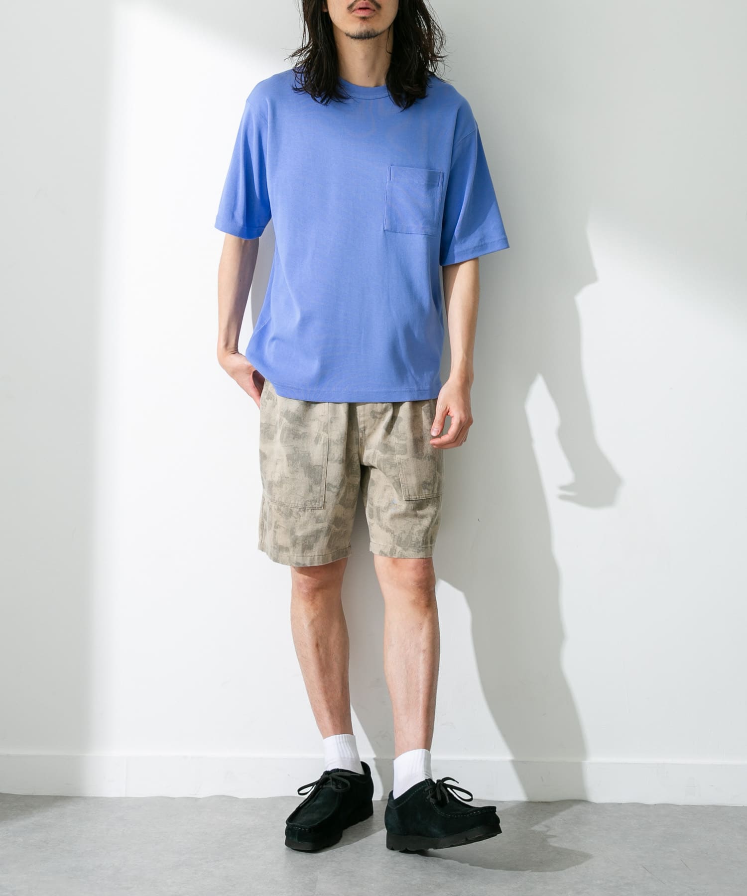 ブルー