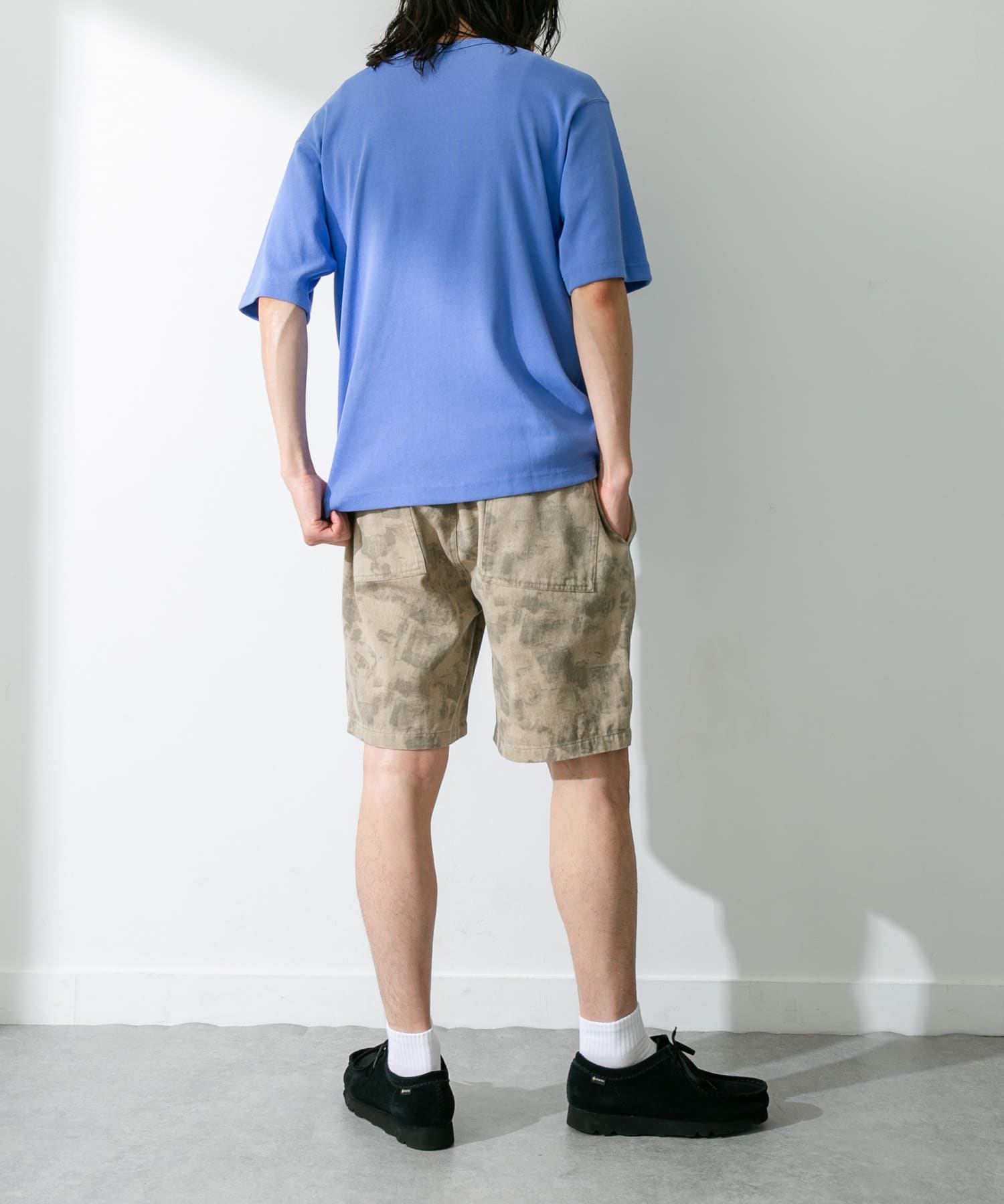 ブルー