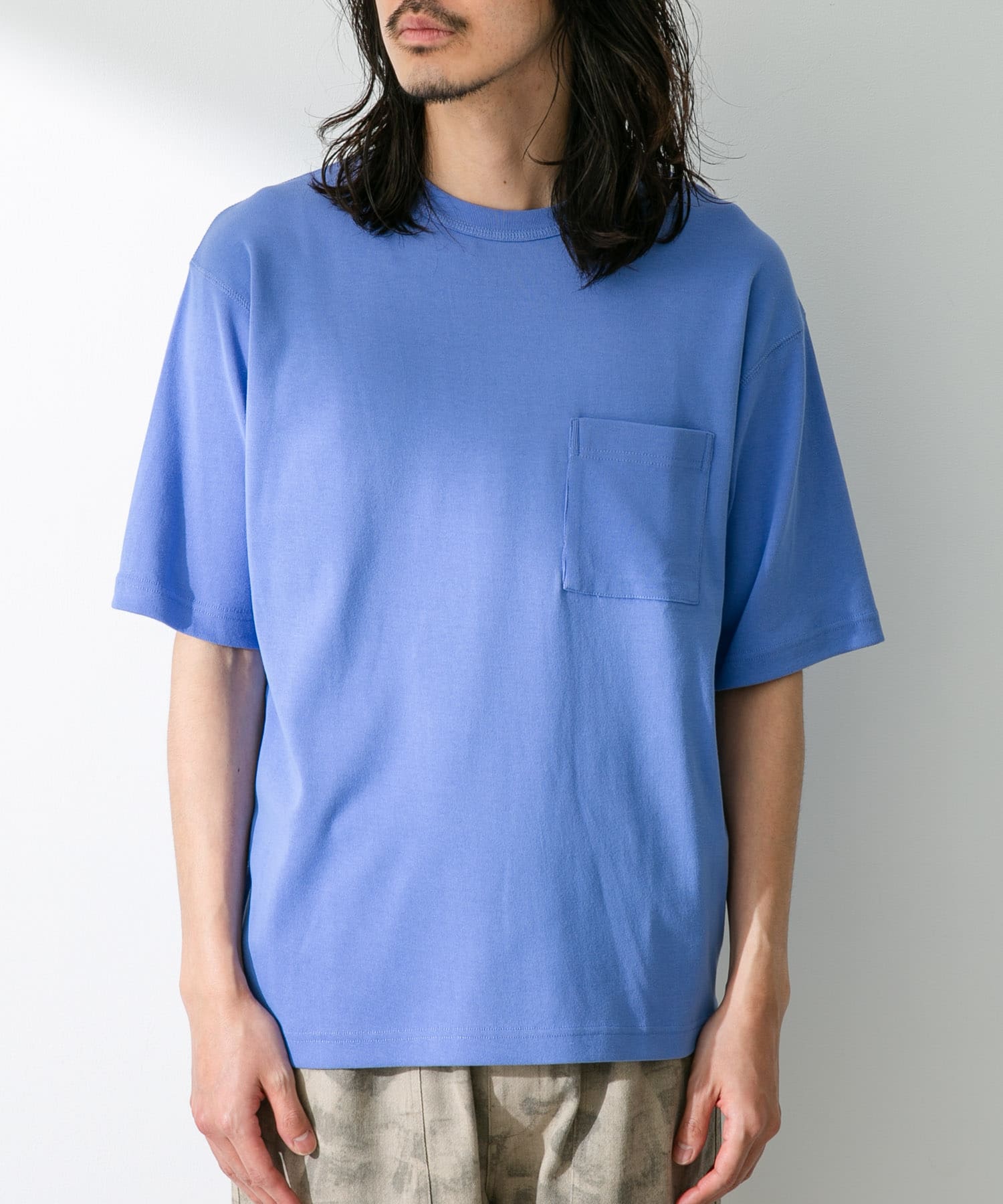 身長：180cm 体重：60kg サイズ：L