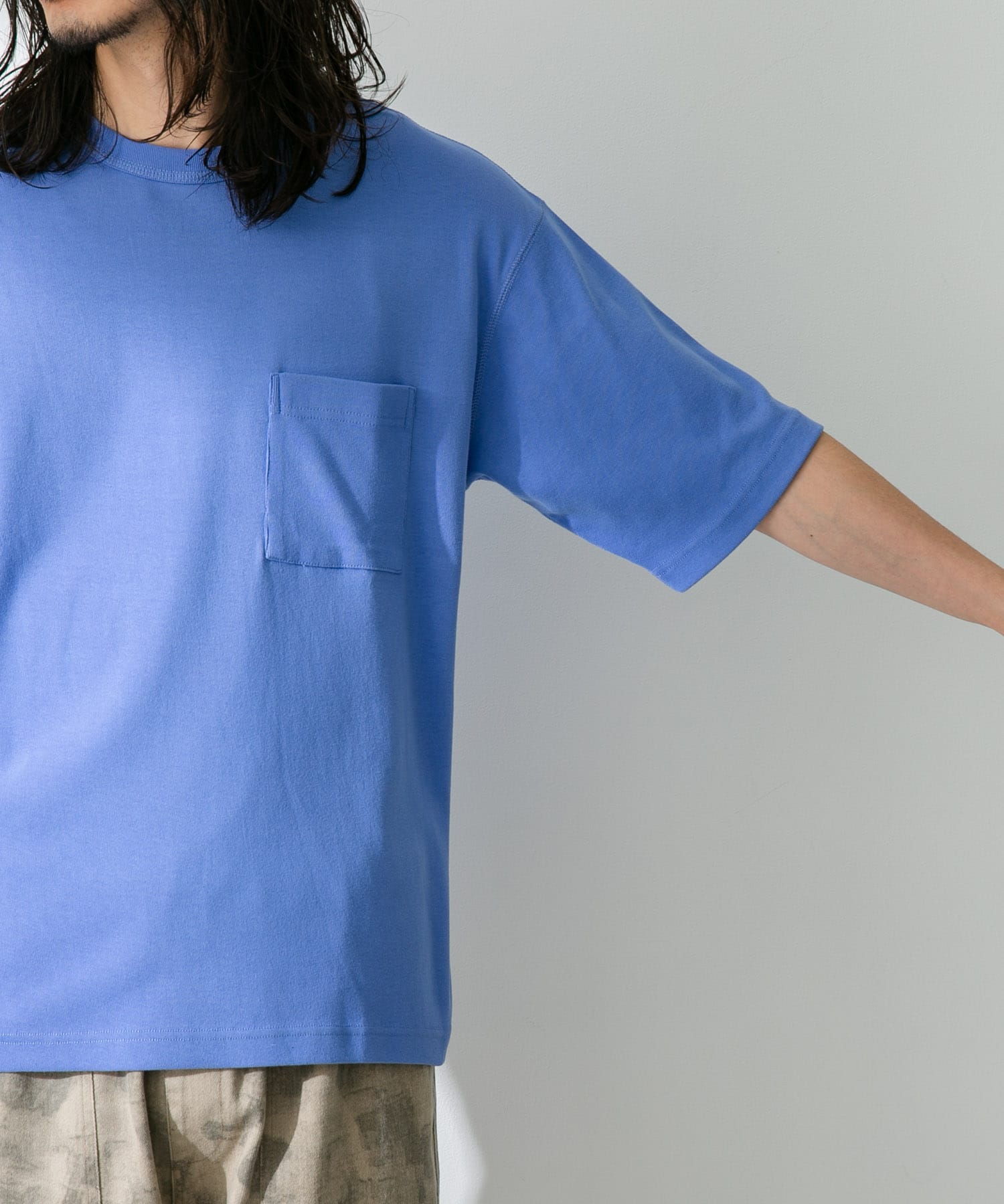 身長：180cm 体重：60kg サイズ：L