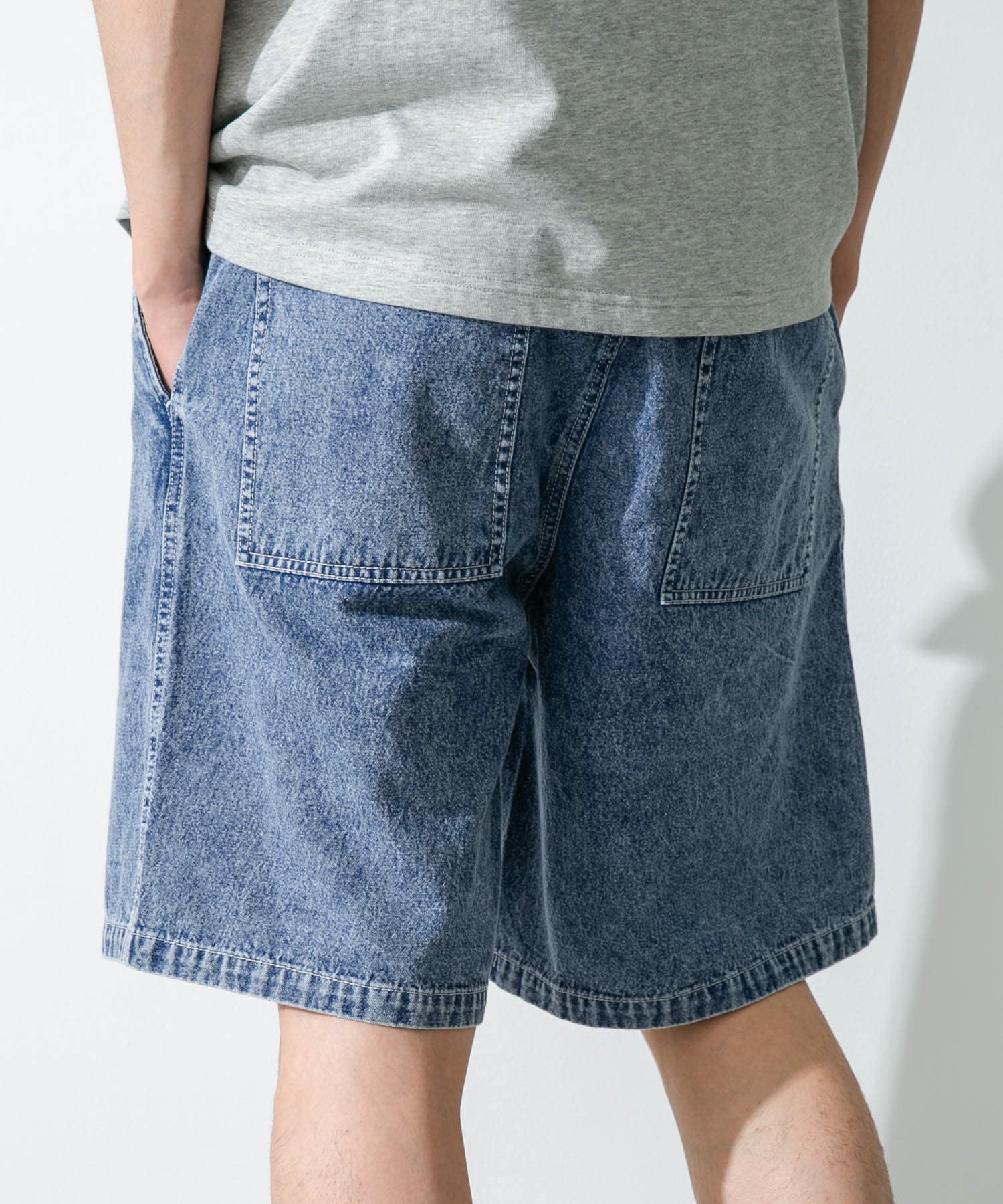 身長：180cm 体重：60kg サイズ：L