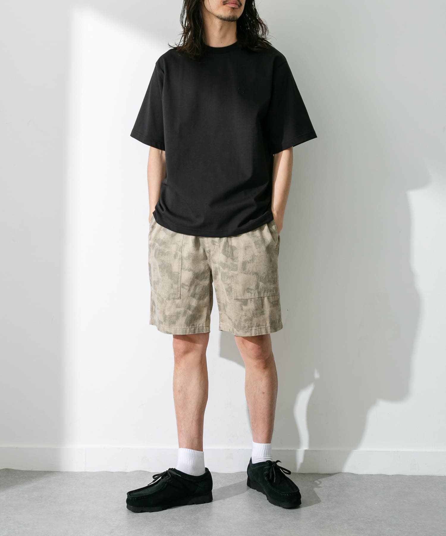 ブラック