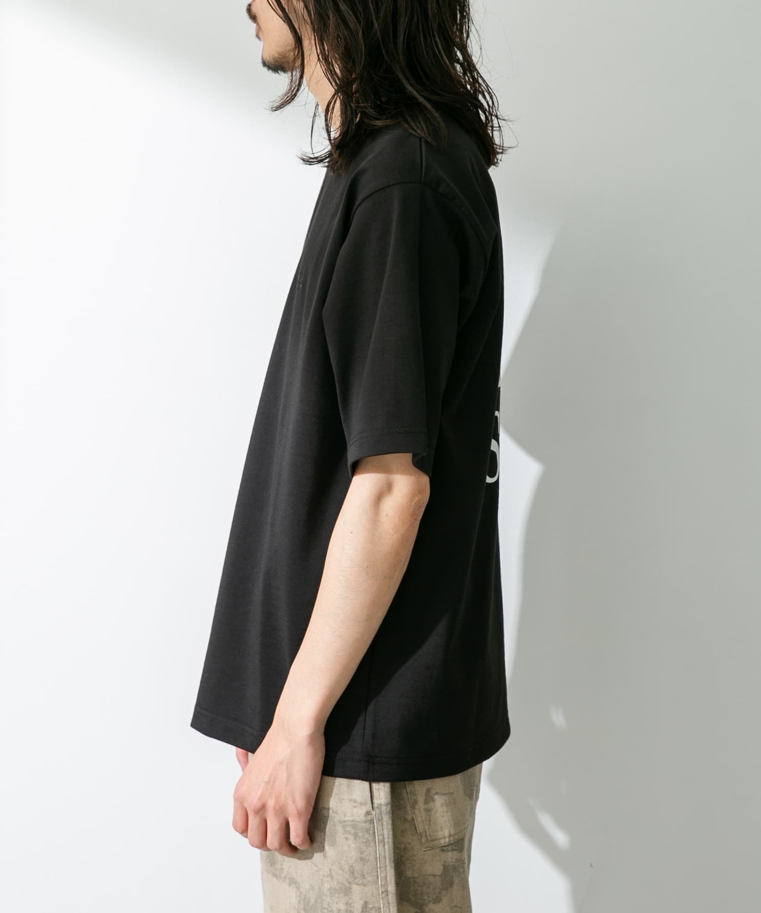 身長：180cm 体重：60kg サイズ：L