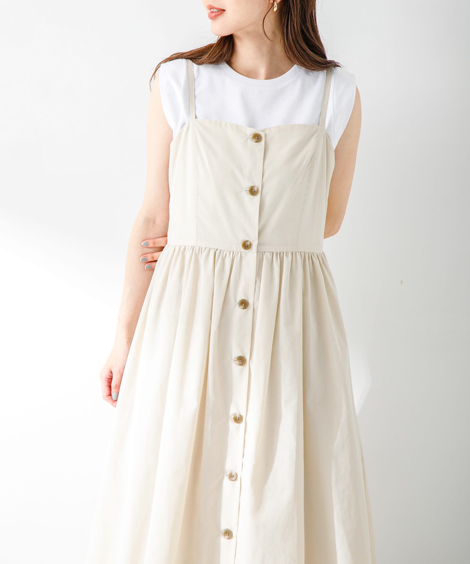 L.ベージュ