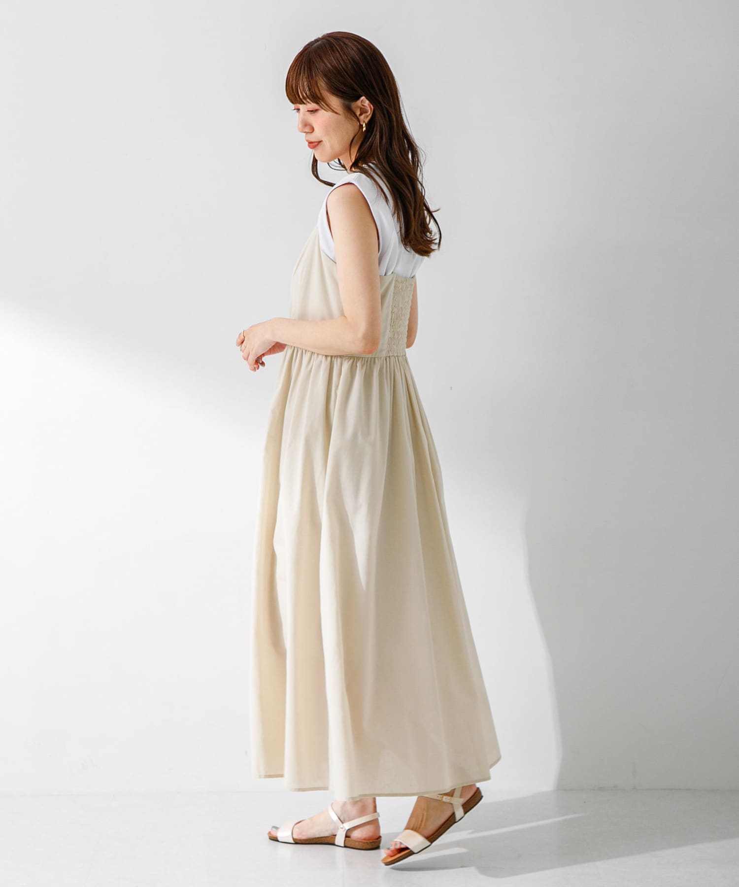 L.ベージュ