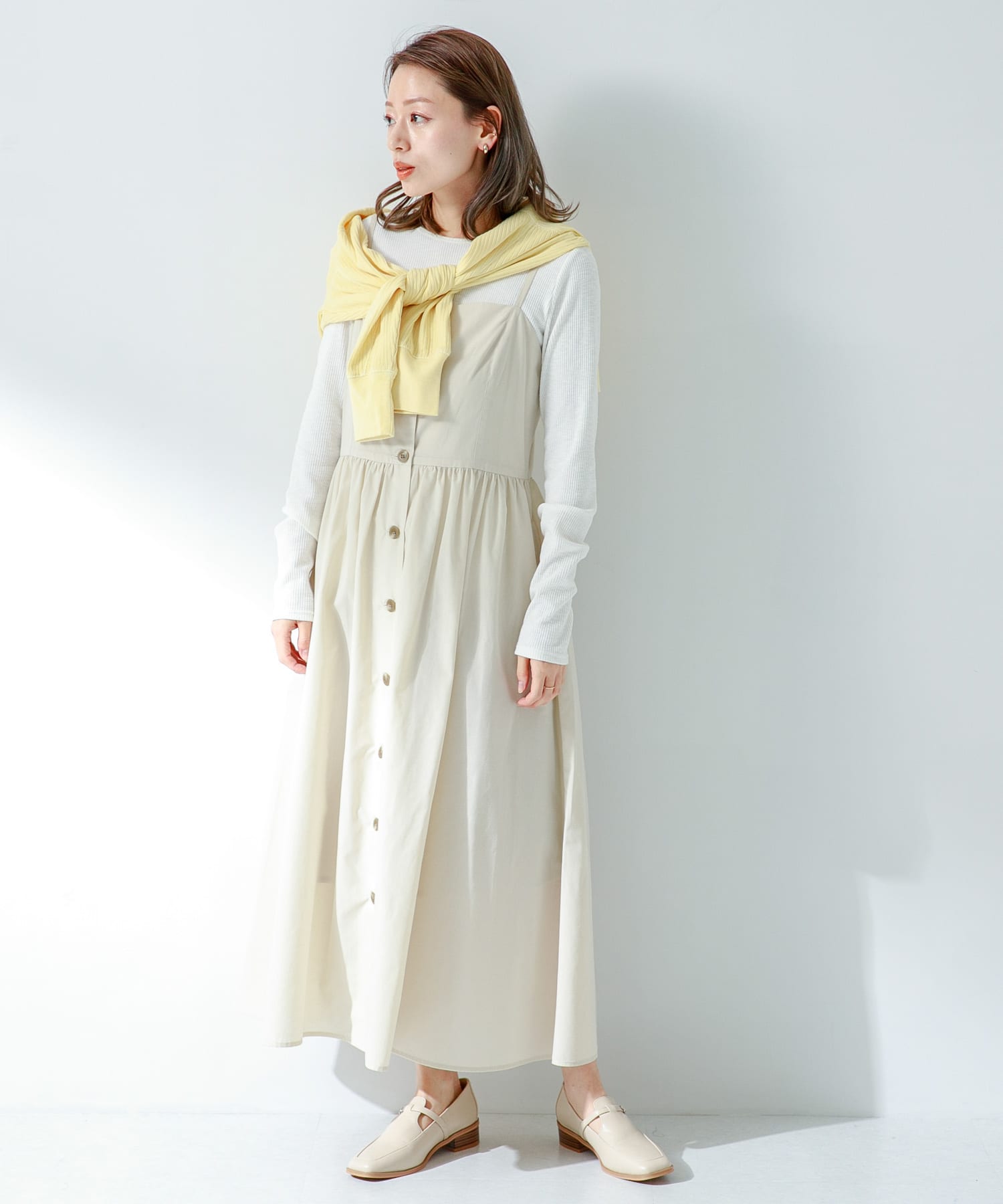 L.ベージュ