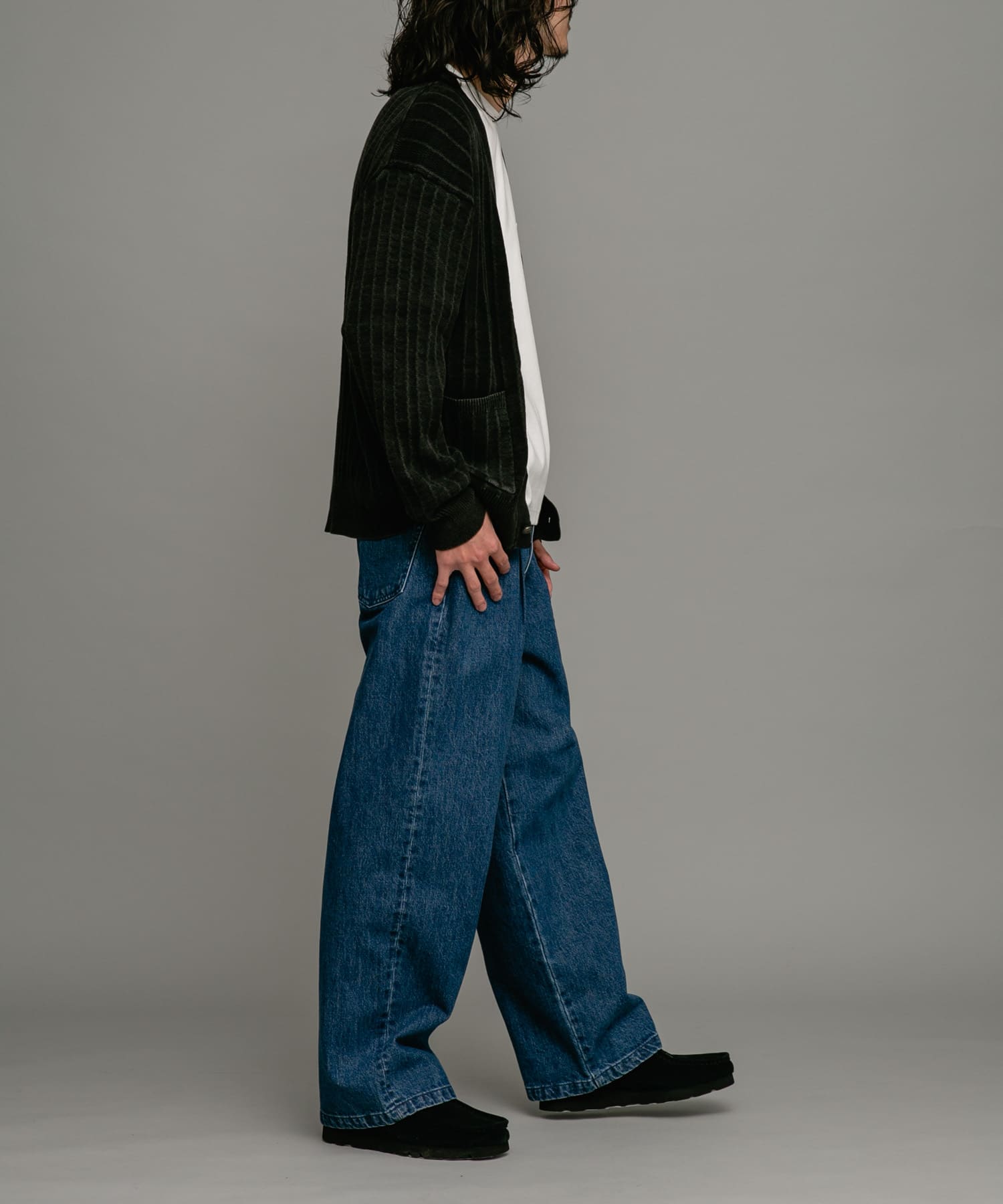 身長：180cm 体重：60kg サイズ：L