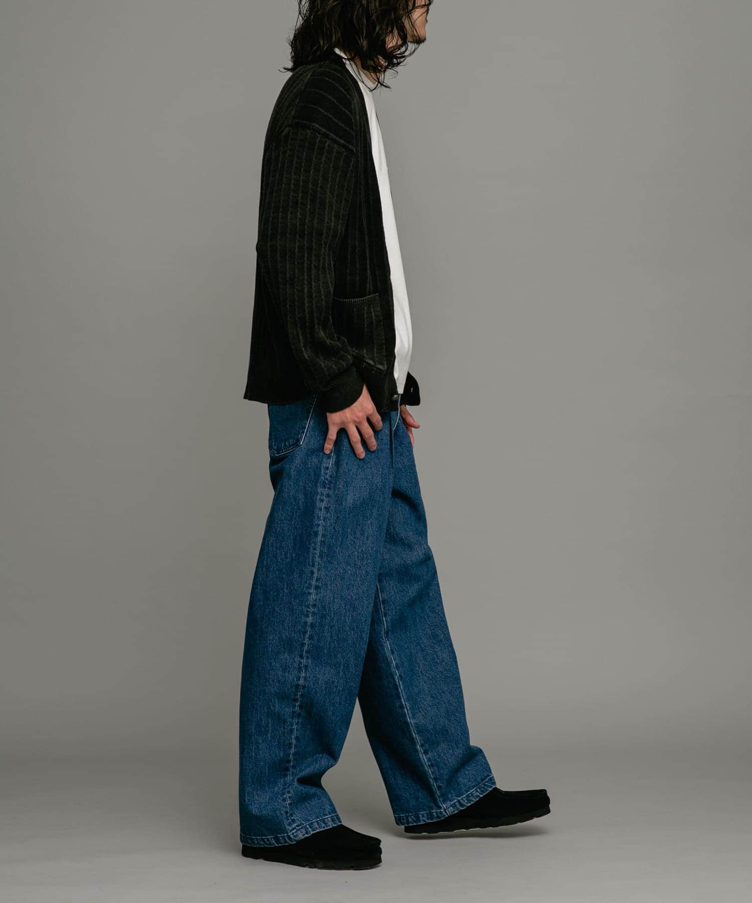 身長：180cm 体重：60kg サイズ：L