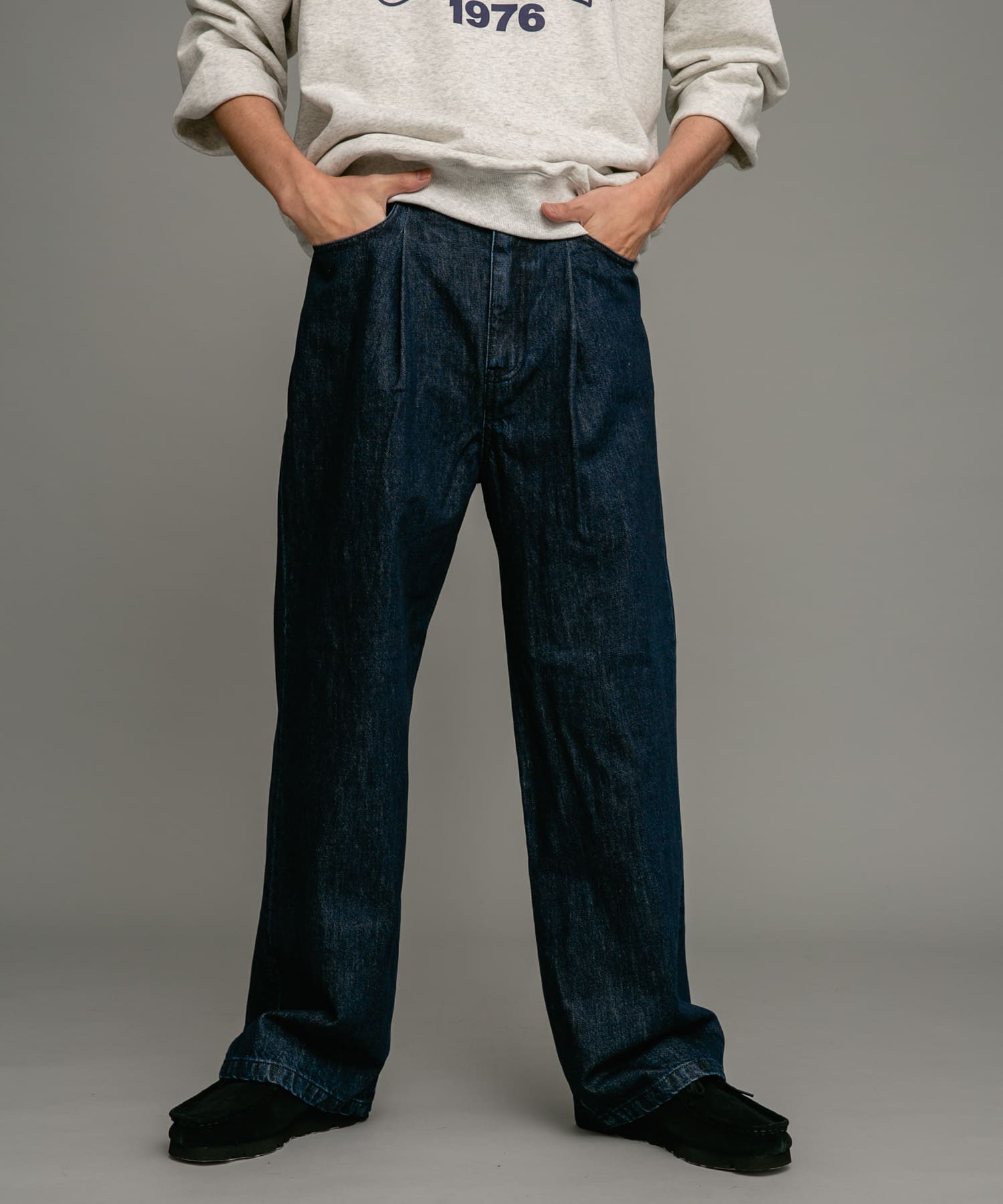 身長：180cm 体重：60kg サイズ：L