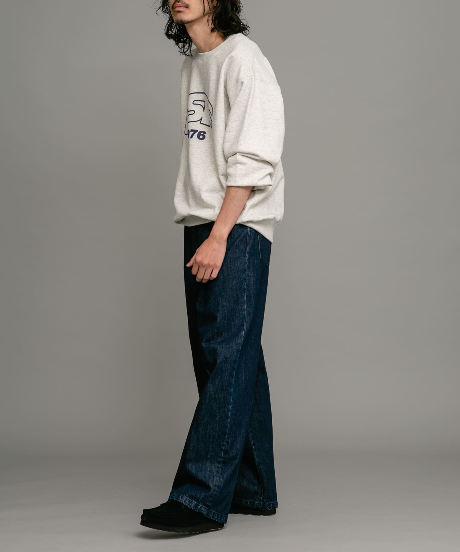 身長：180cm 体重：60kg サイズ：L