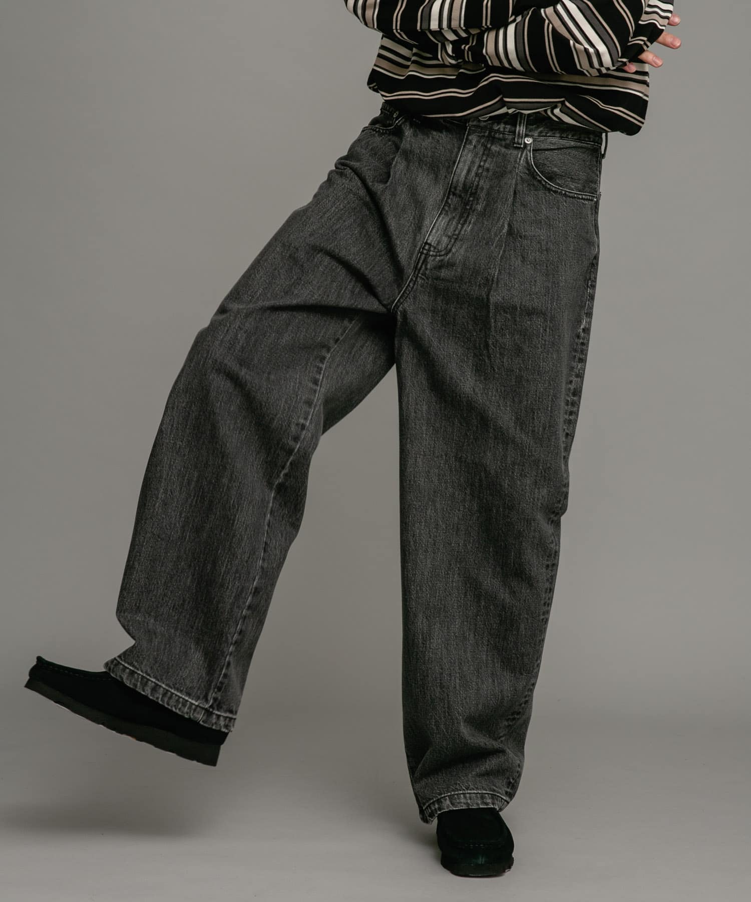 身長：180cm 体重：60kg サイズ：L