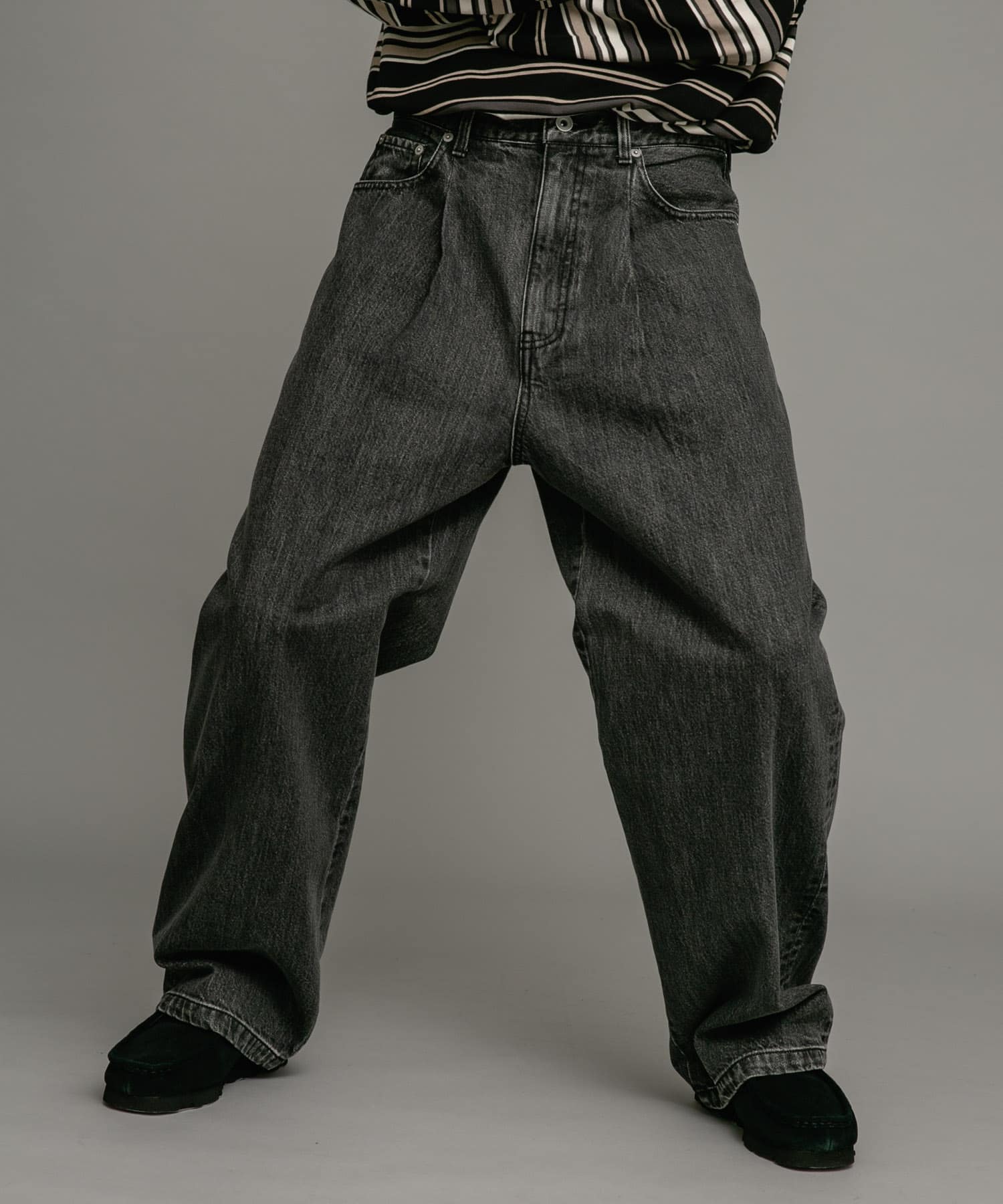 身長：180cm 体重：60kg サイズ：L