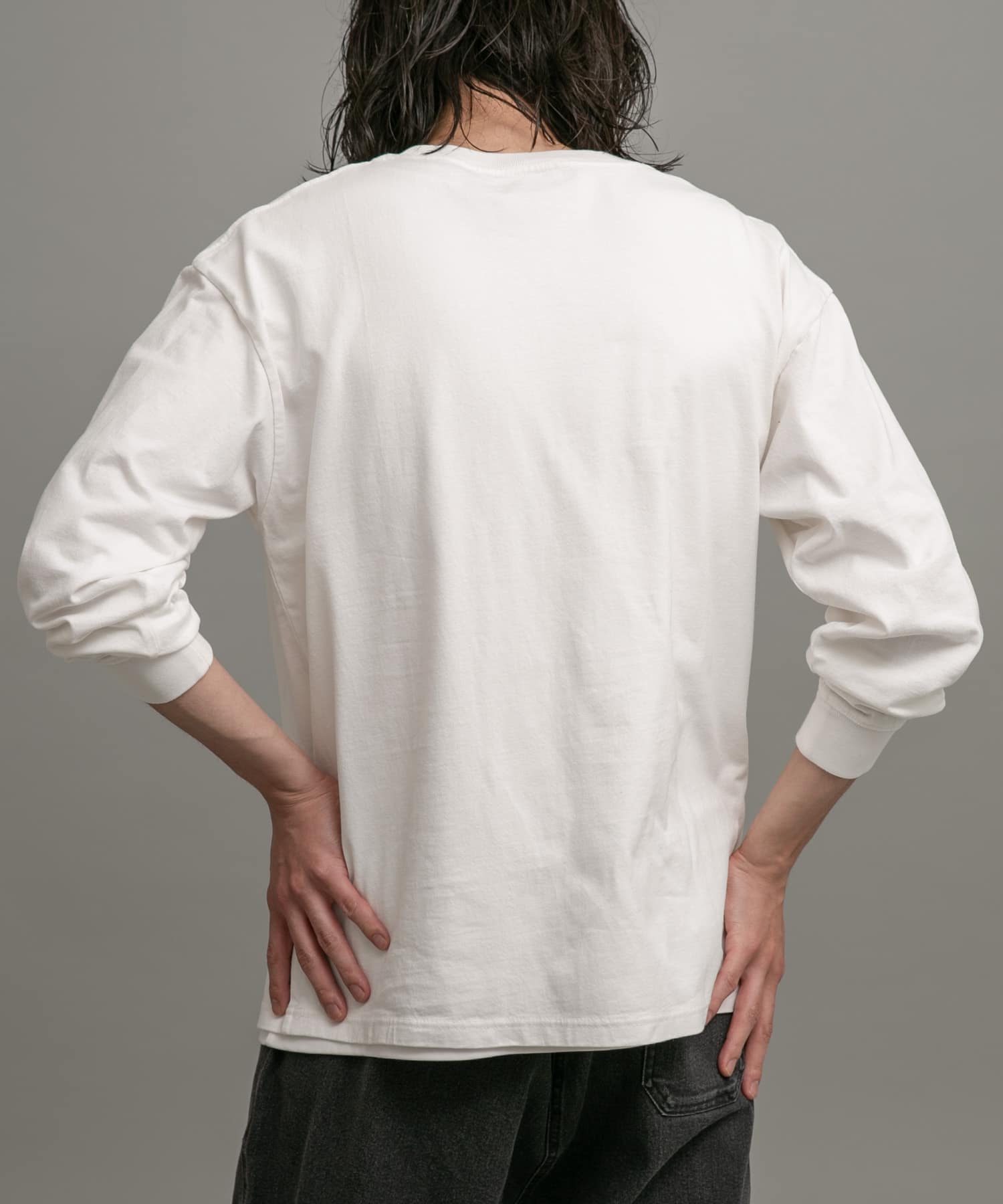 身長：180cm 体重：60kg サイズ：L