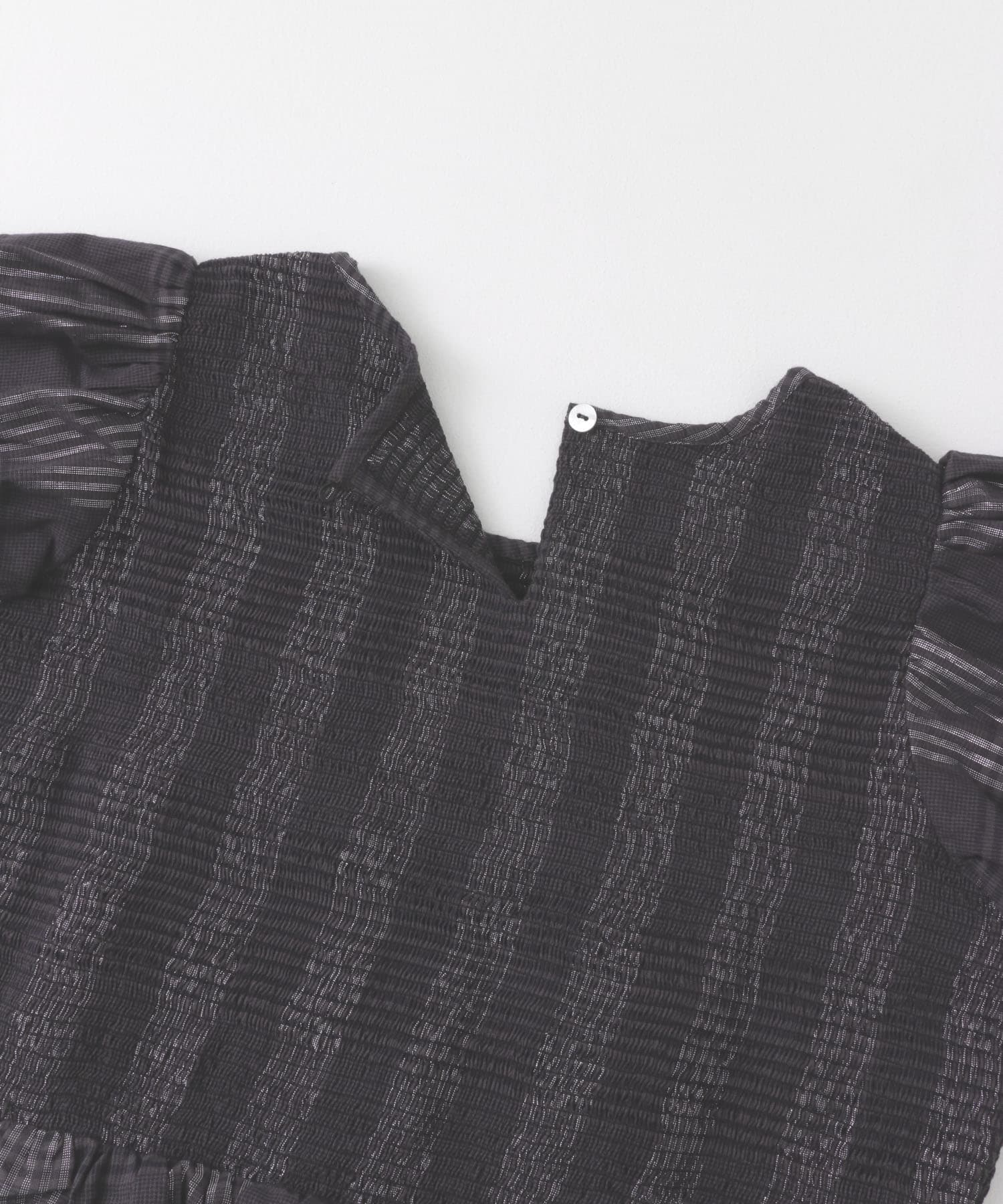 シャーリングシャイニーチェックブラウス ブラック系 FREE