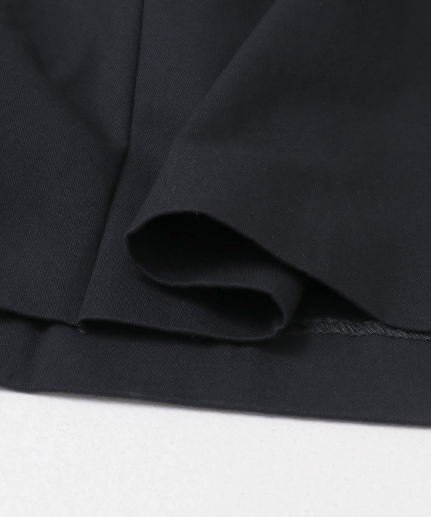 ダークネイビー