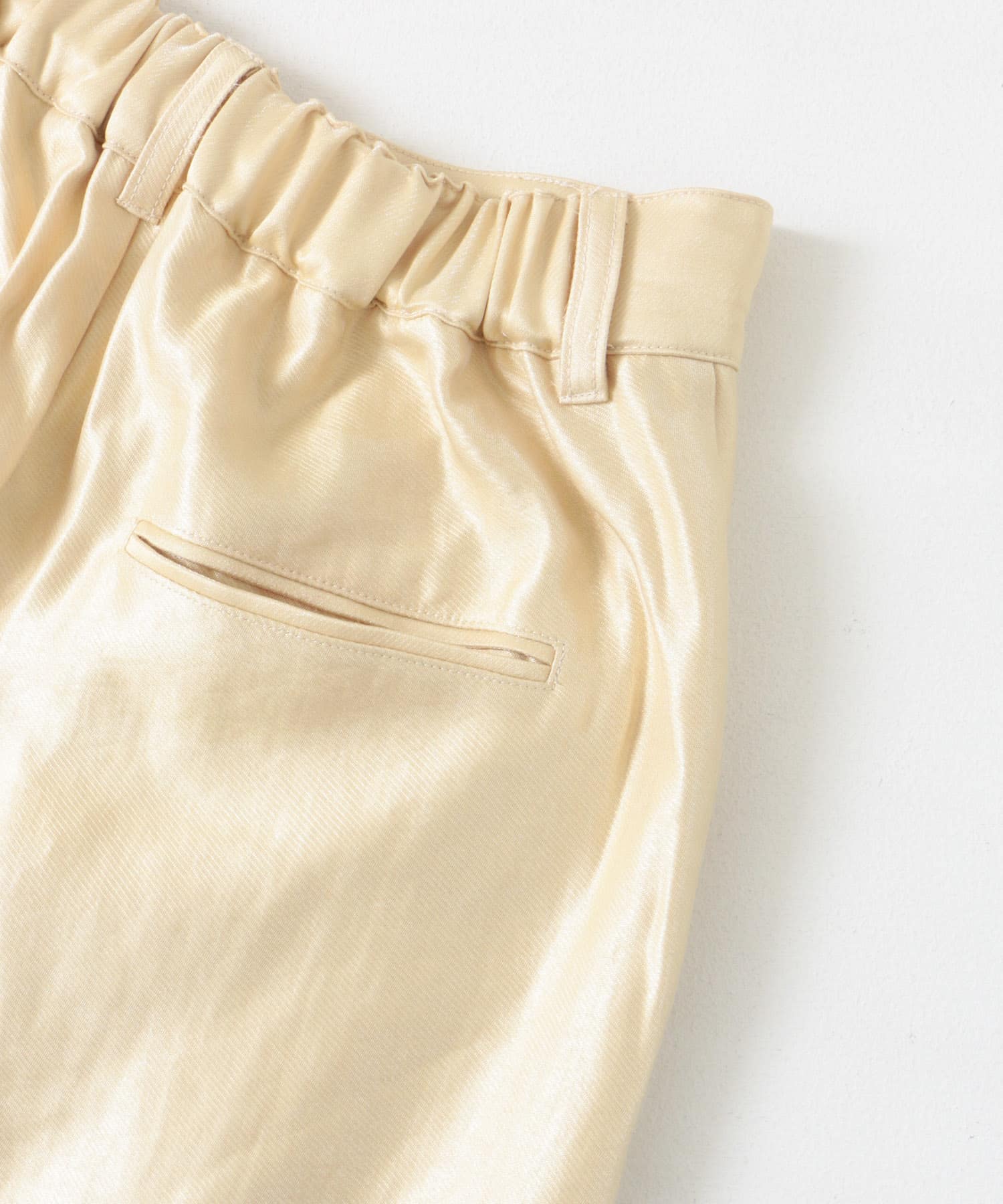 シャイニーツイルサテンパンツ バター 36