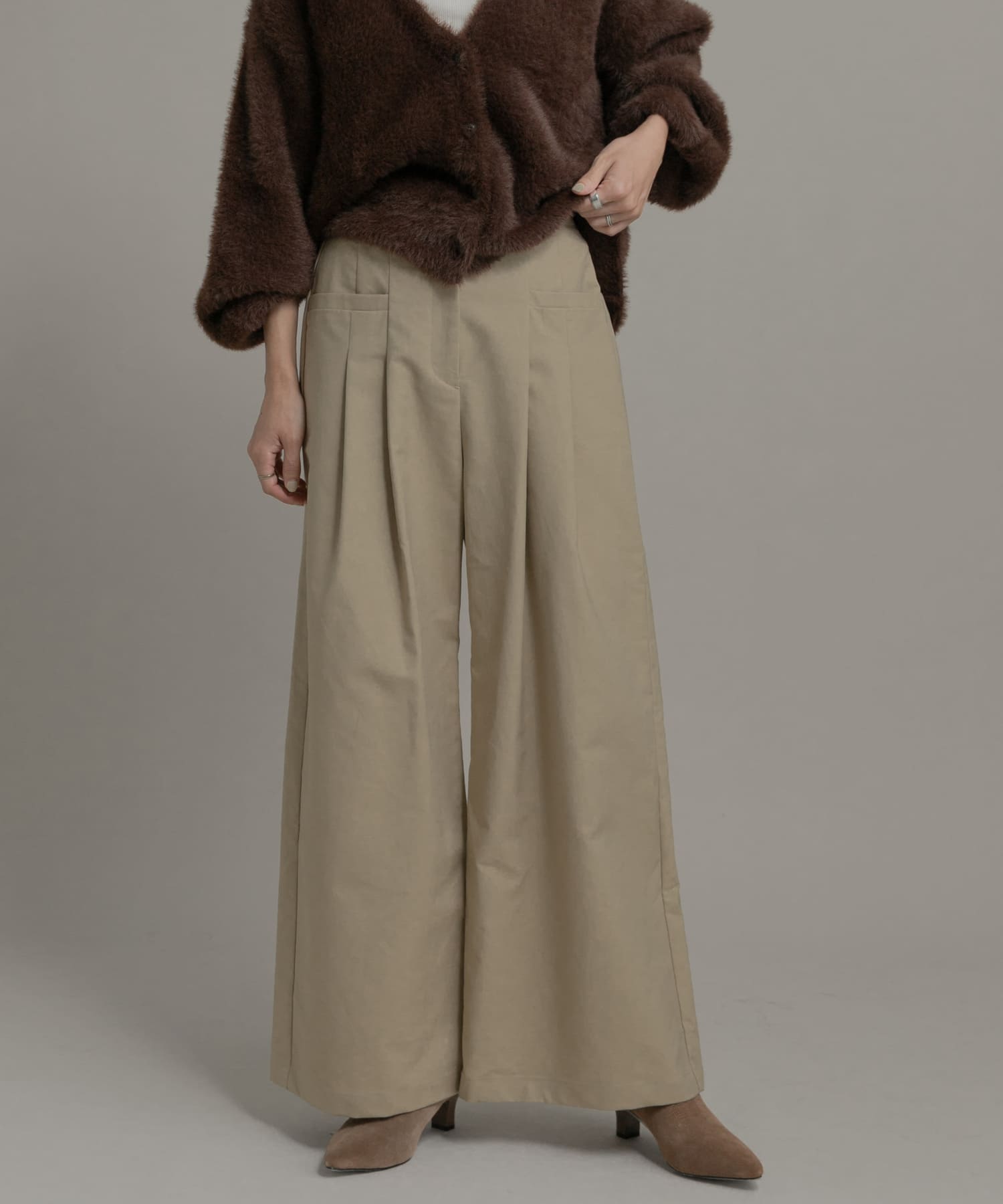 身長：164cm サイズ：38