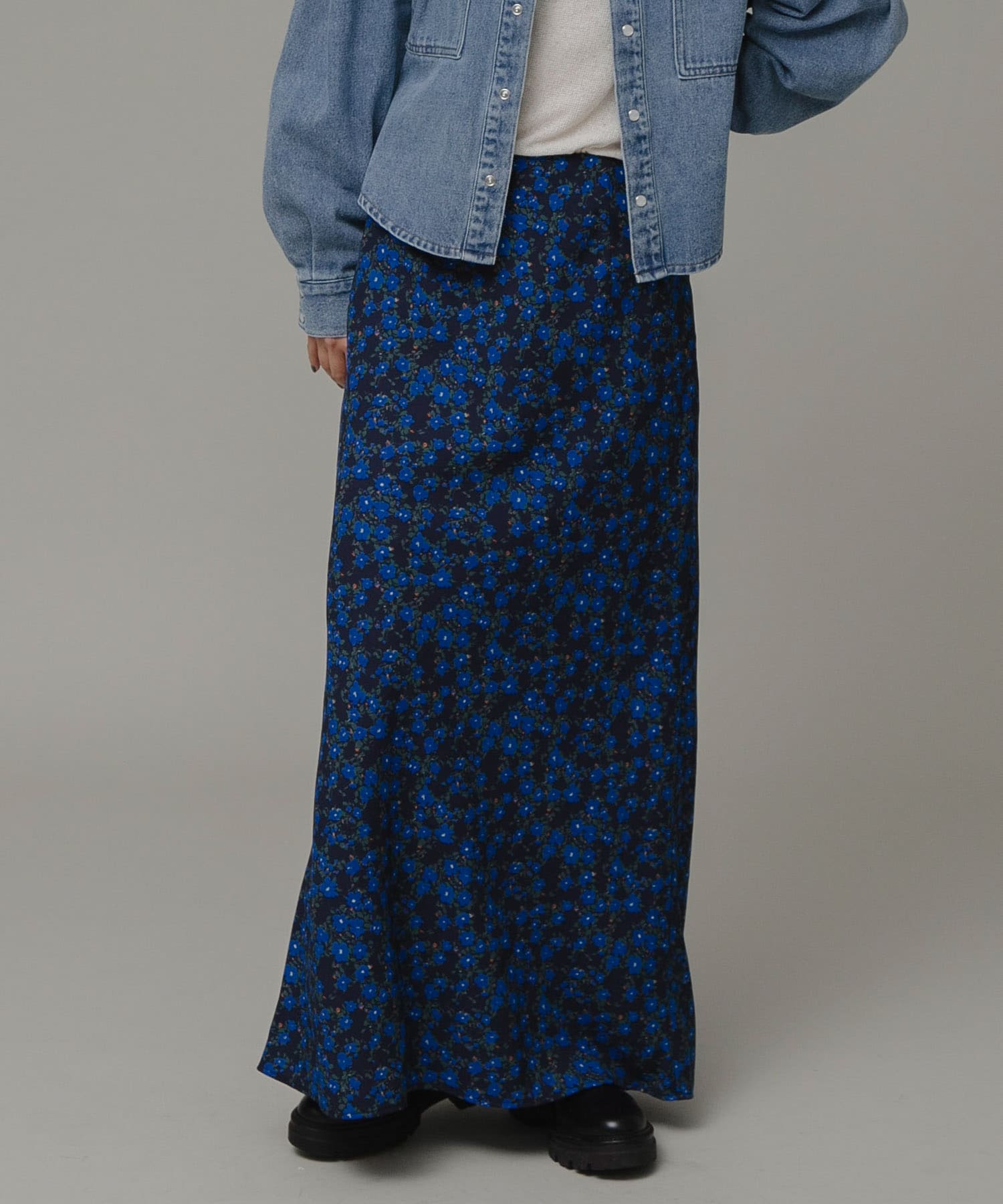 身長：166cm サイズ：38