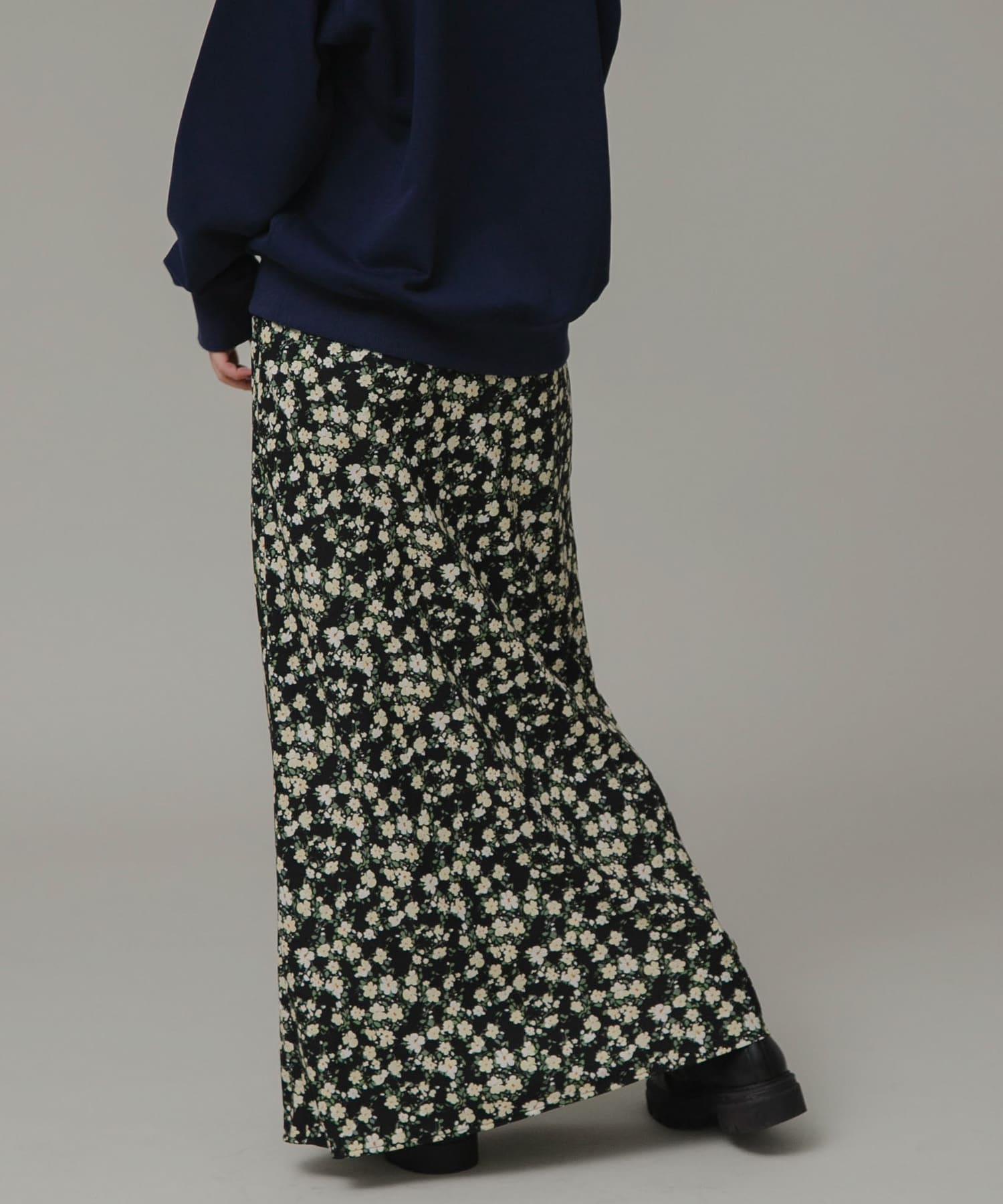 身長：166cm サイズ：38