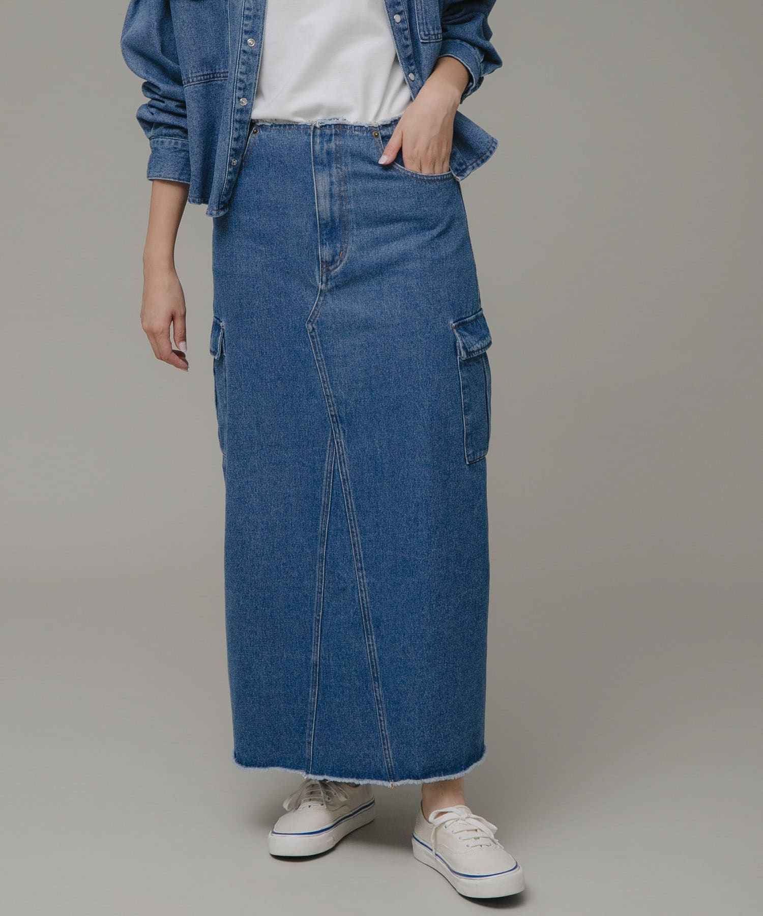 身長：166cm サイズ：38