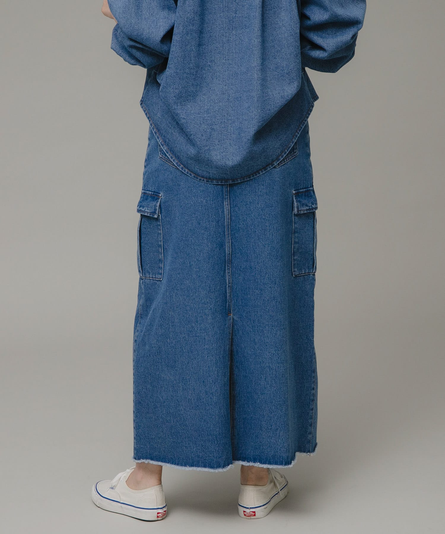 身長：166cm サイズ：38