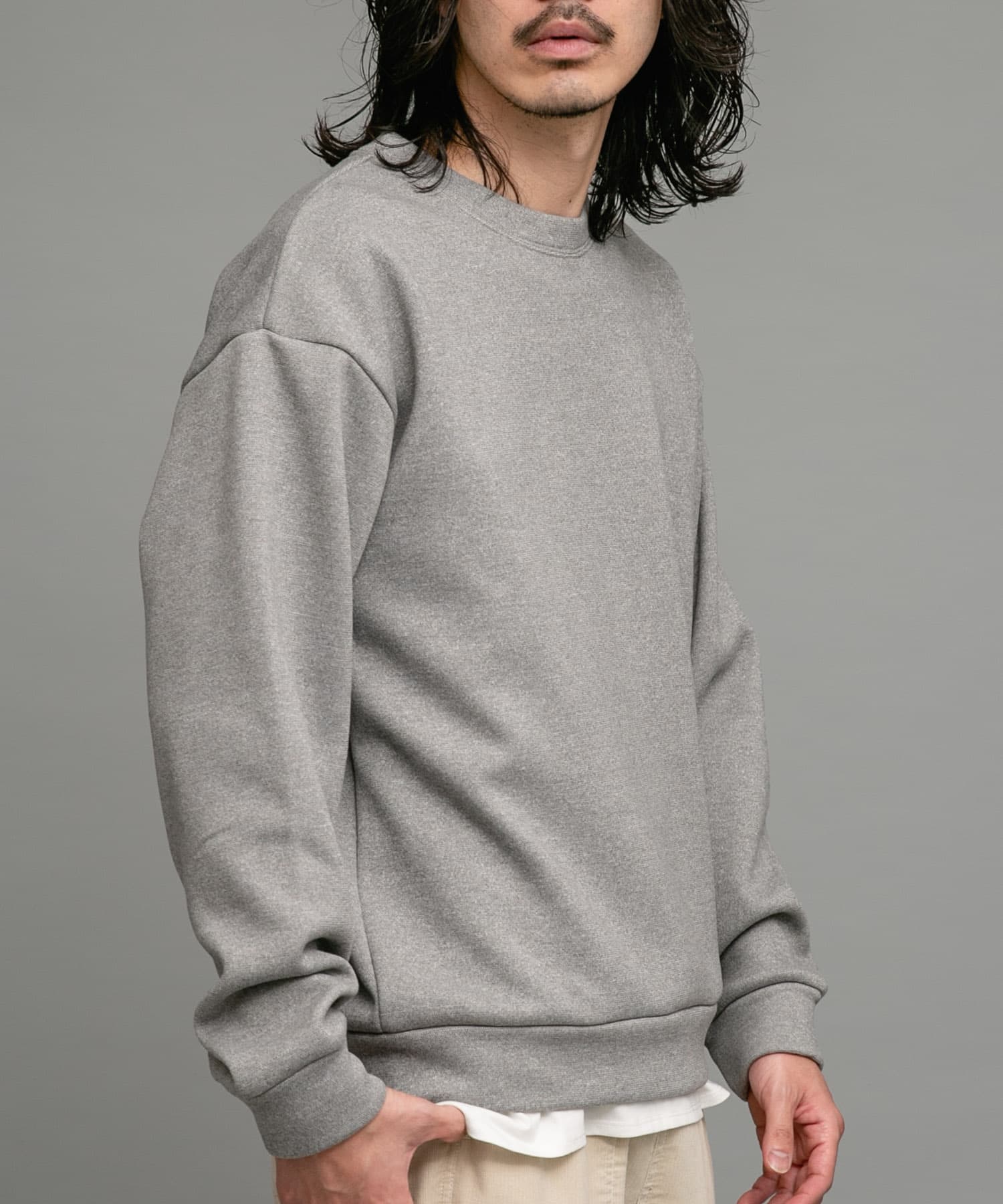 身長：180cm 体重：60kg サイズ：L