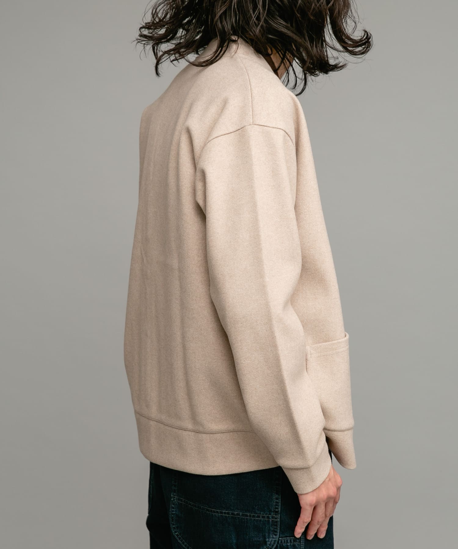 ライトベージュ