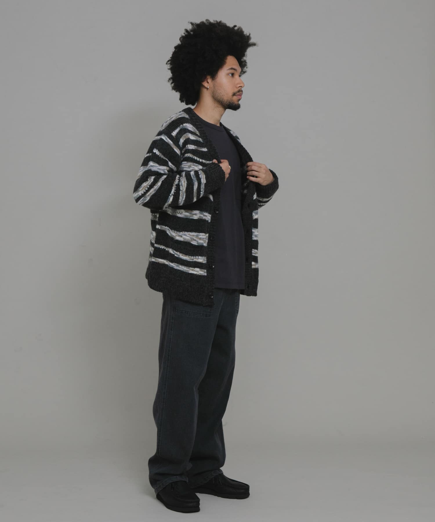 ブラック