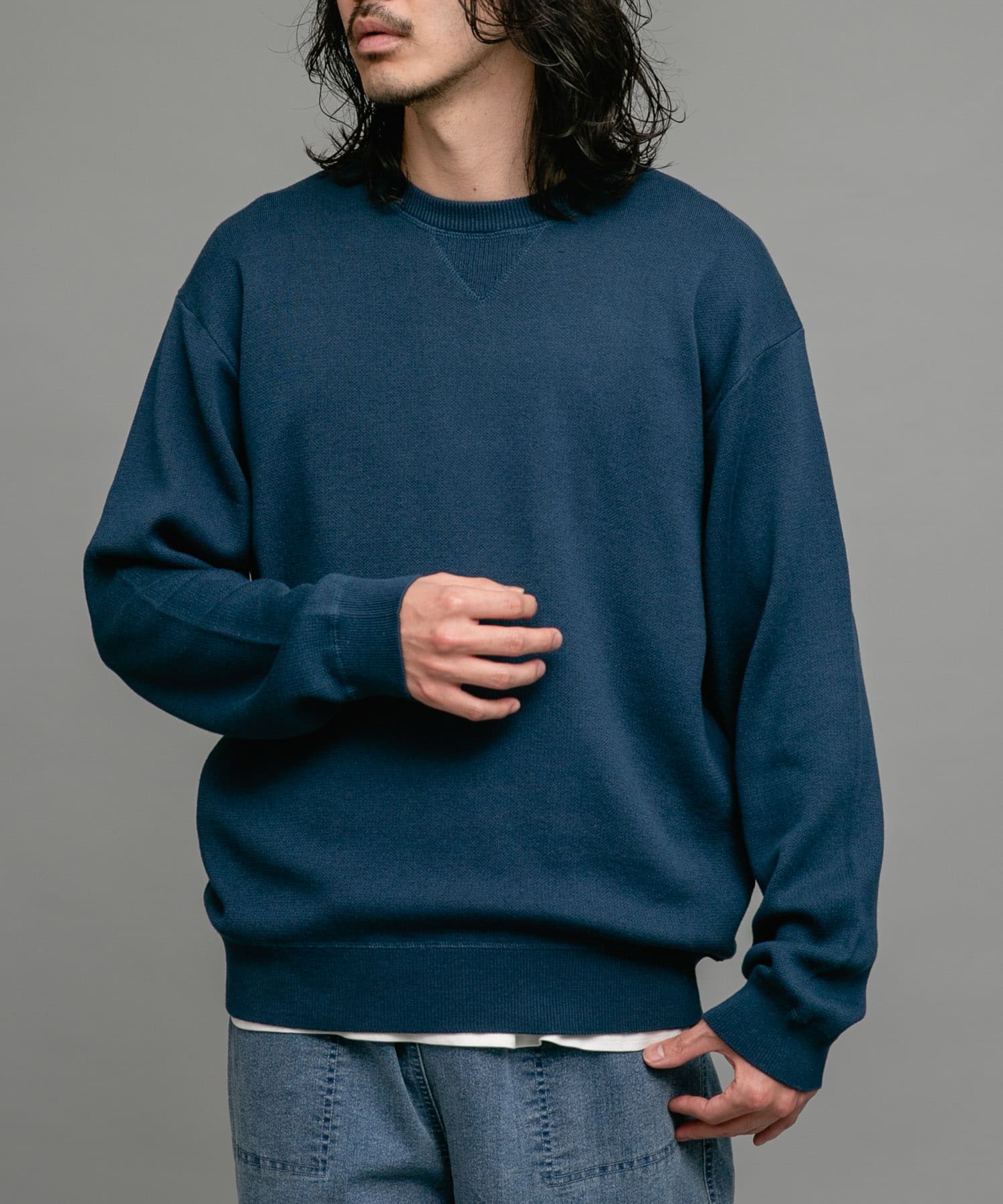 ブルー