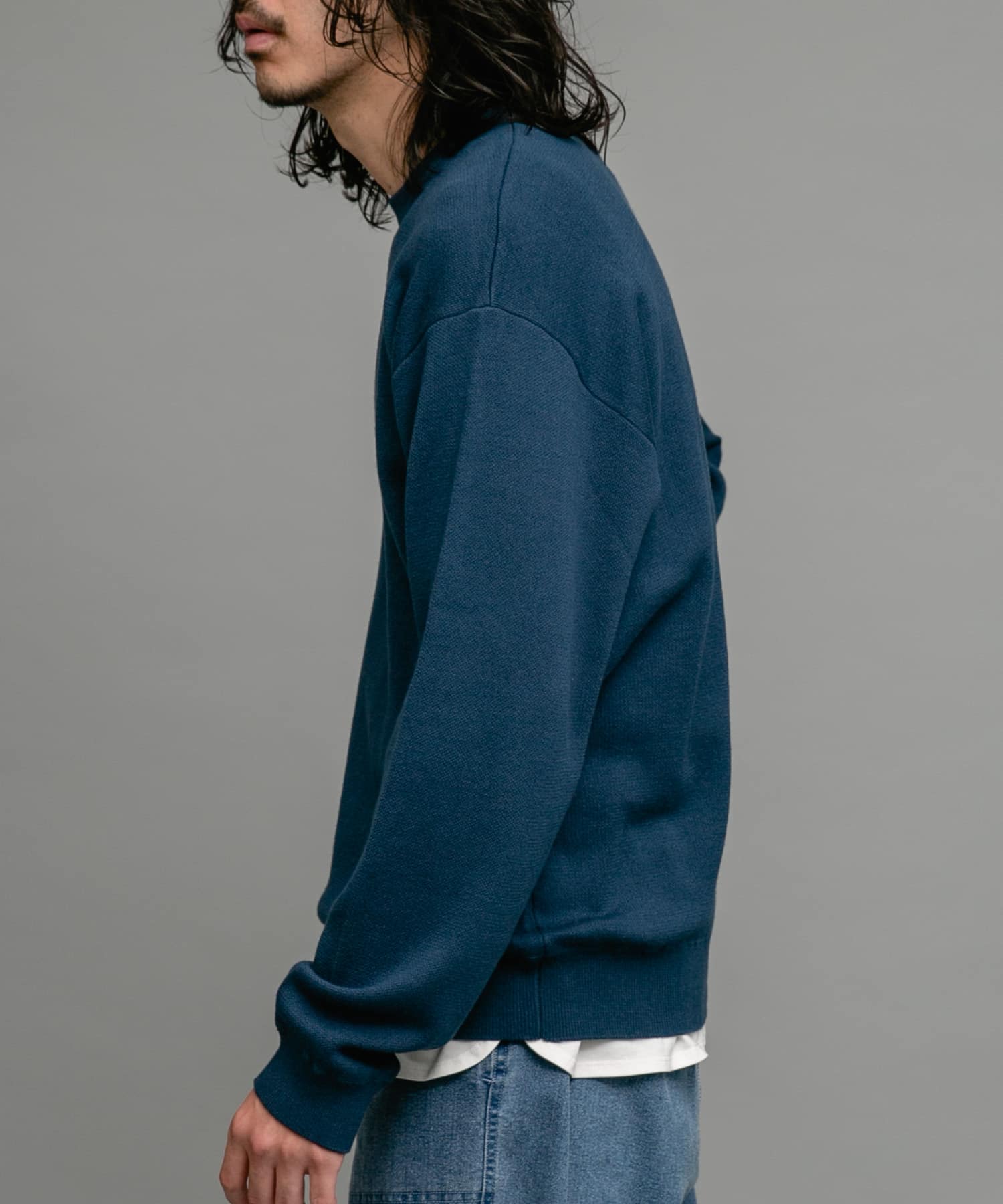 身長：180cm 体重：60kg サイズ：L