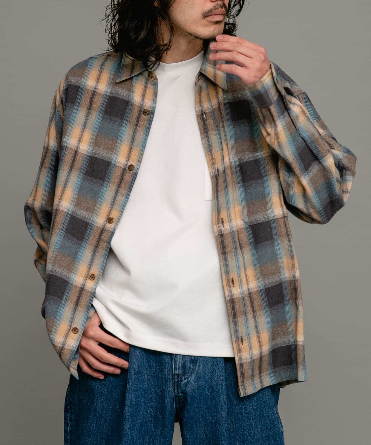 身長：180cm 体重：60kg サイズ：L