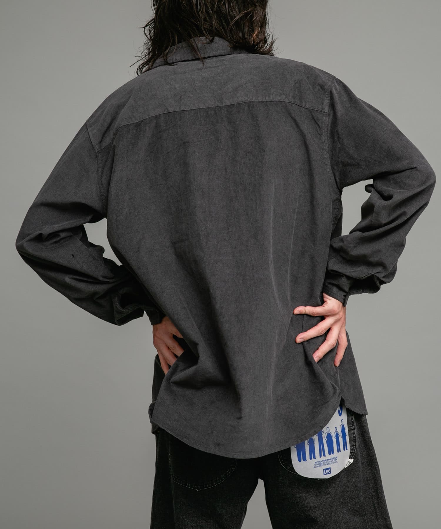 身長：180cm 体重：60kg サイズ：L