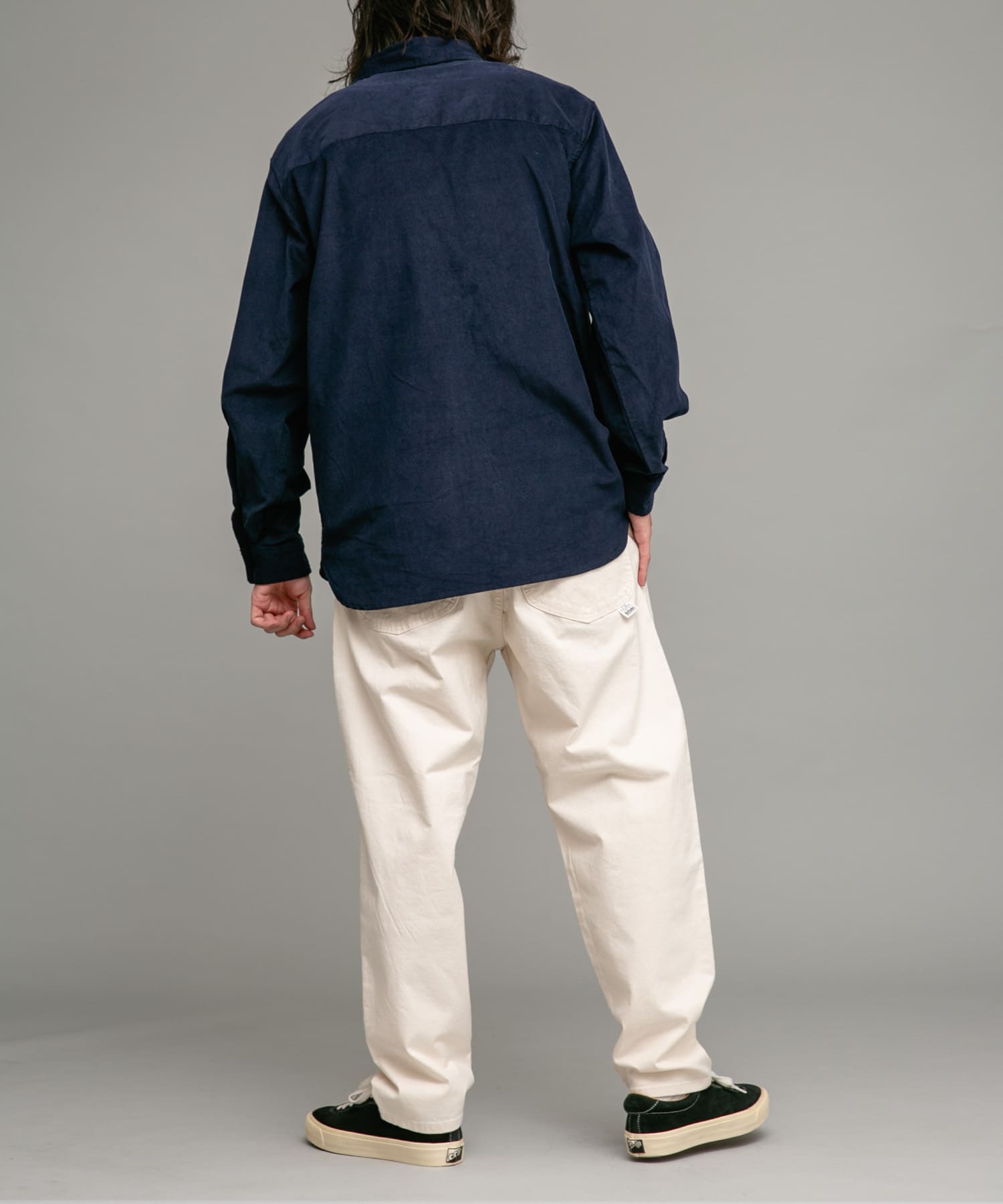 身長：180cm 体重：60kg サイズ：L