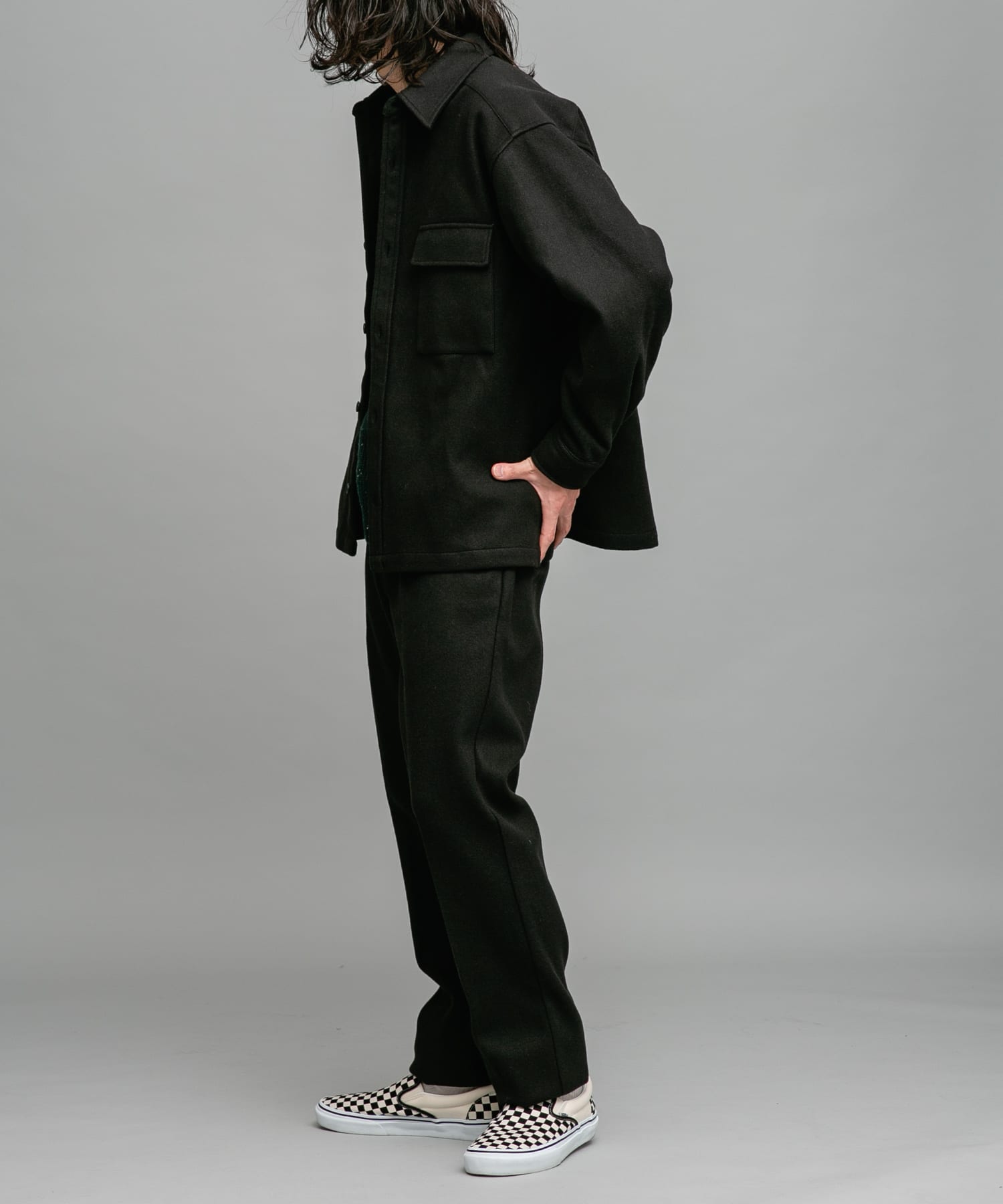 身長：180cm 体重：60kg サイズ：L