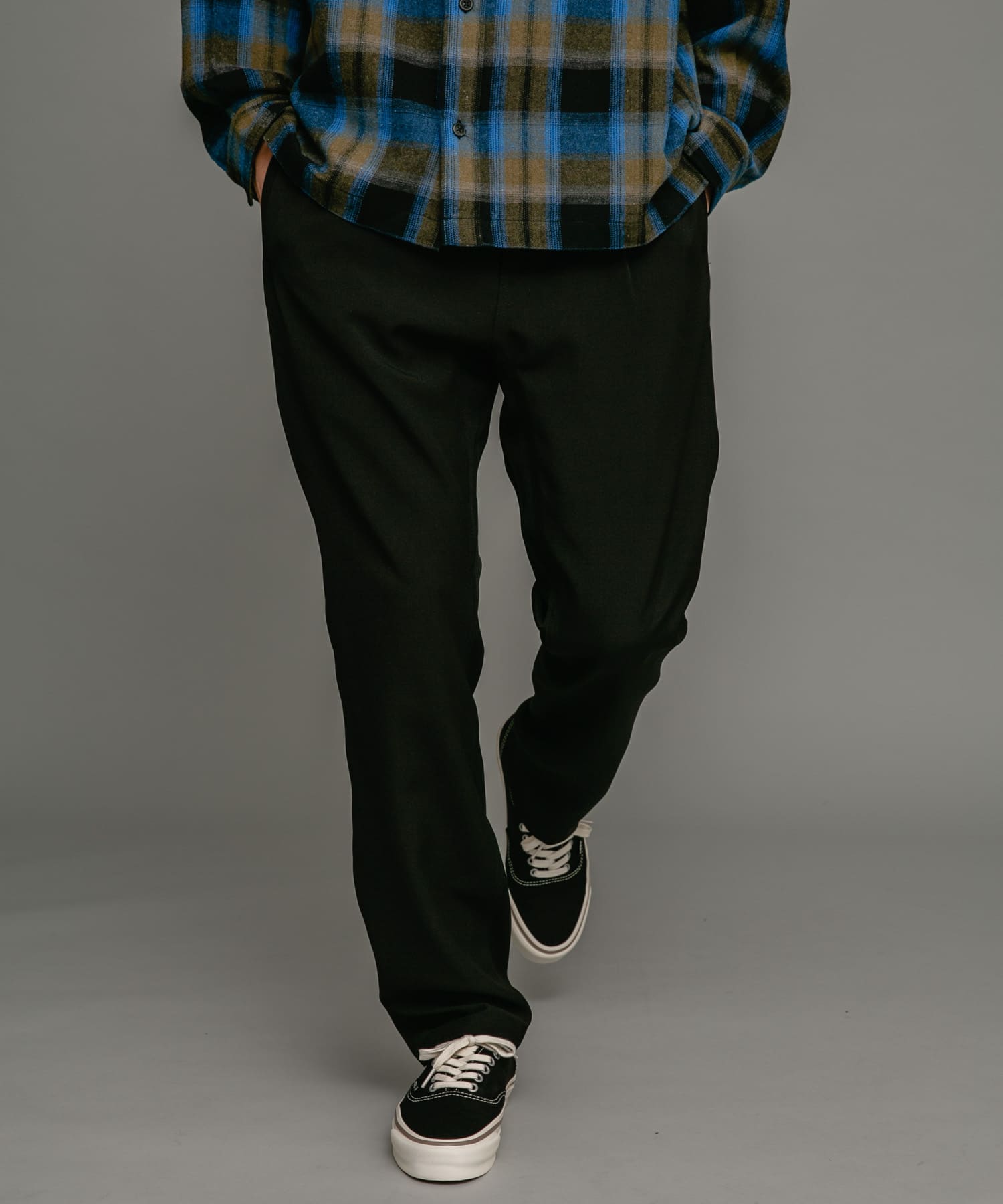 身長：180cm 体重：60kg サイズ：L