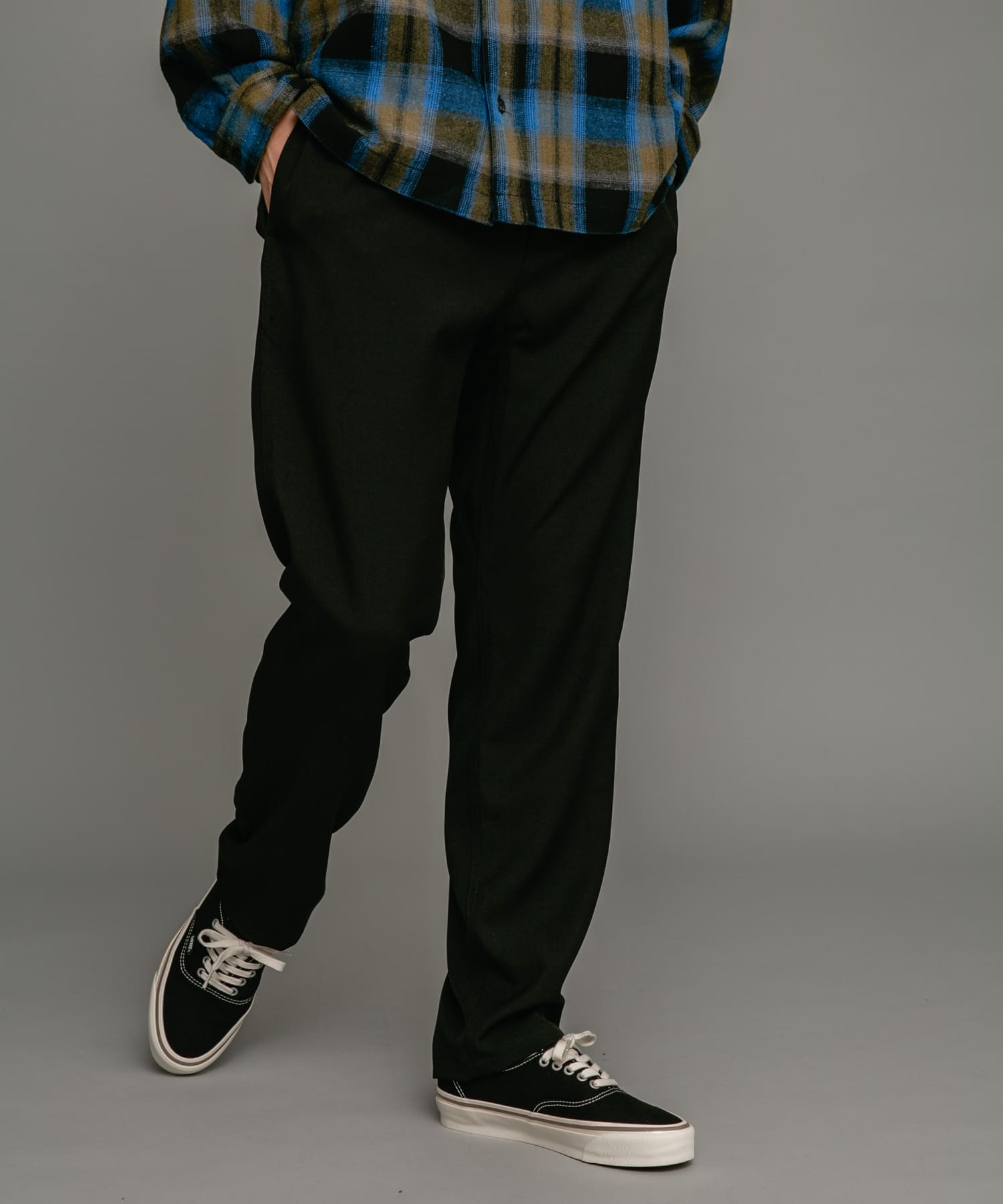 身長：180cm 体重：60kg サイズ：L