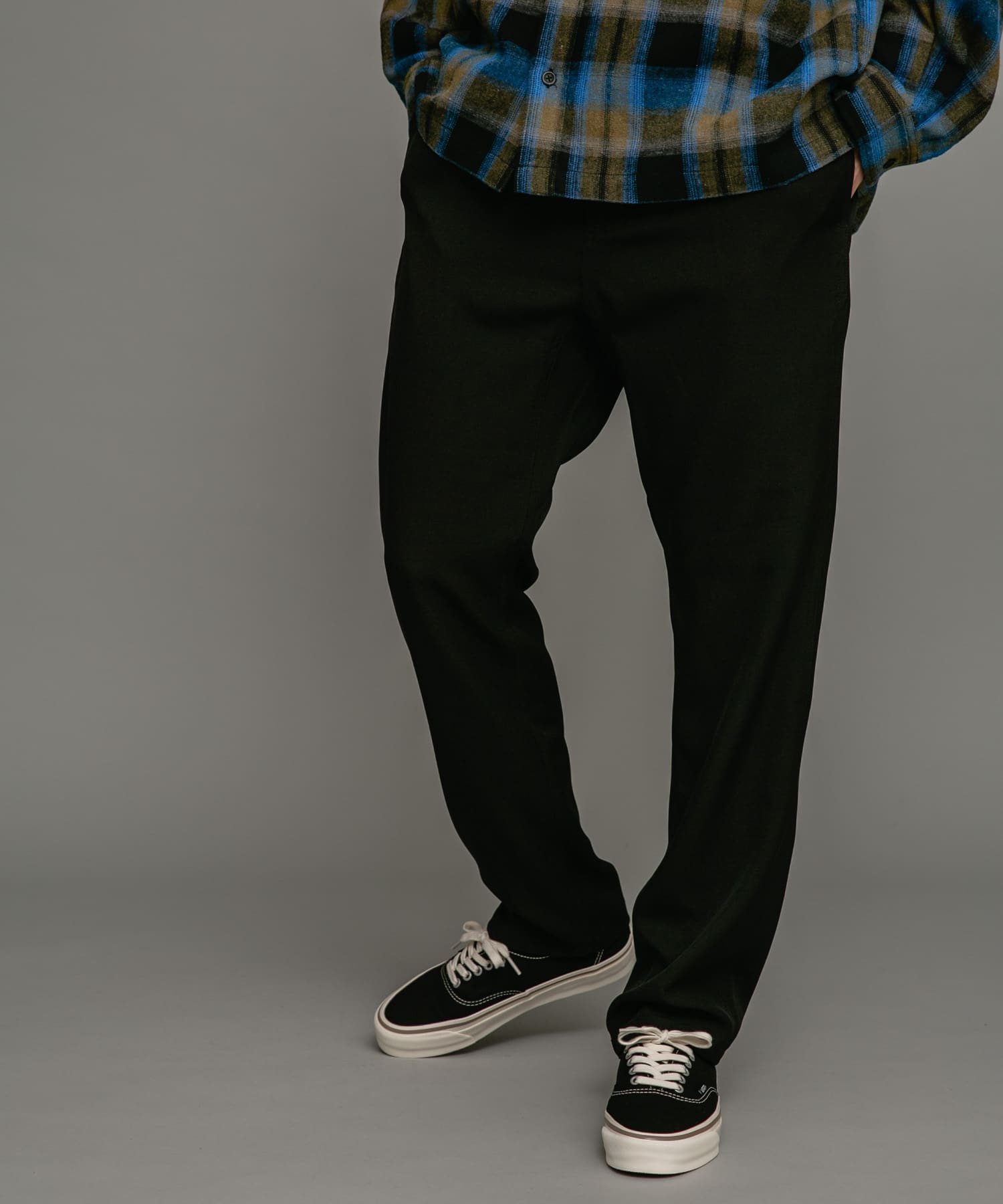 身長：180cm 体重：60kg サイズ：L