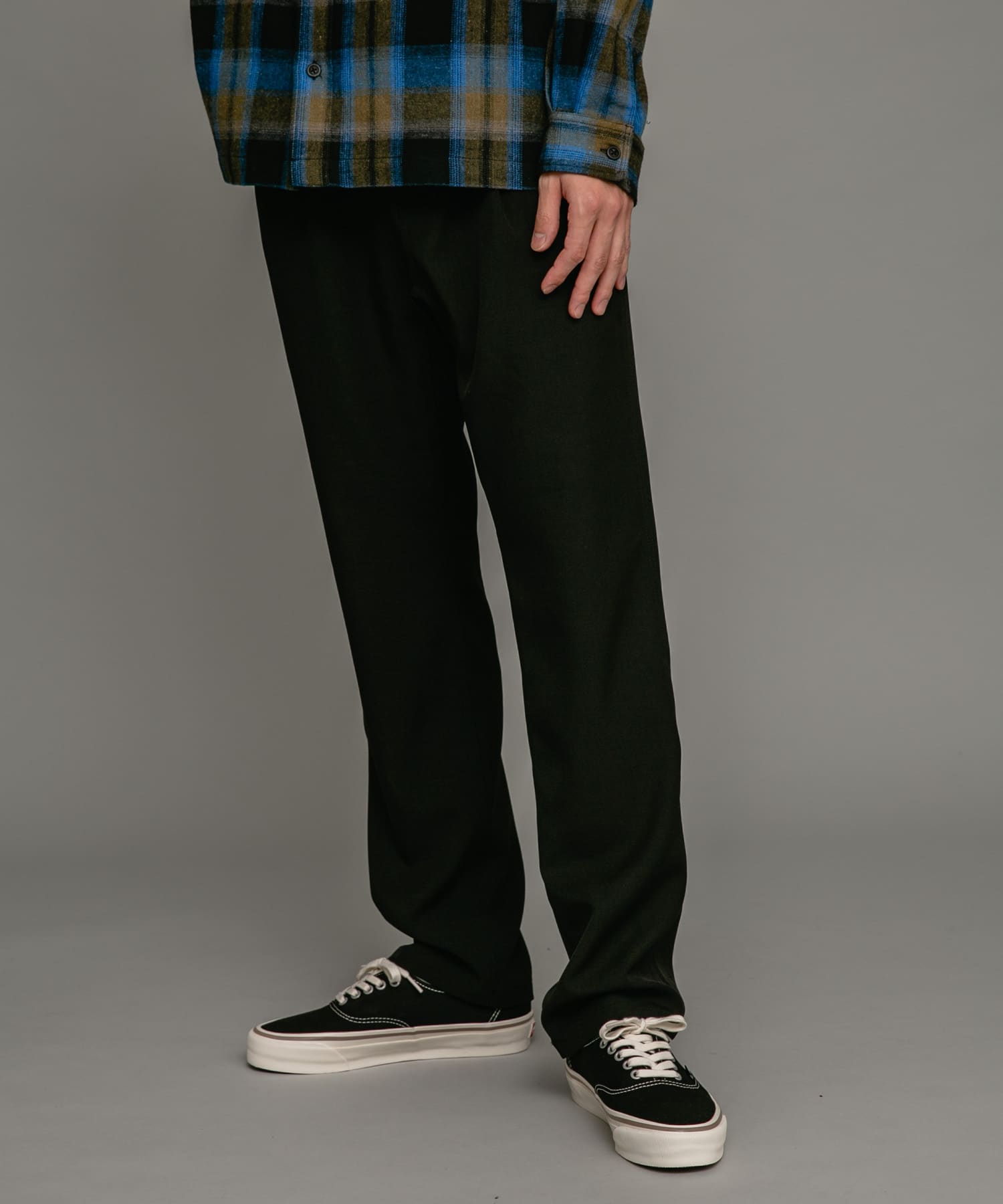 身長：180cm 体重：60kg サイズ：L