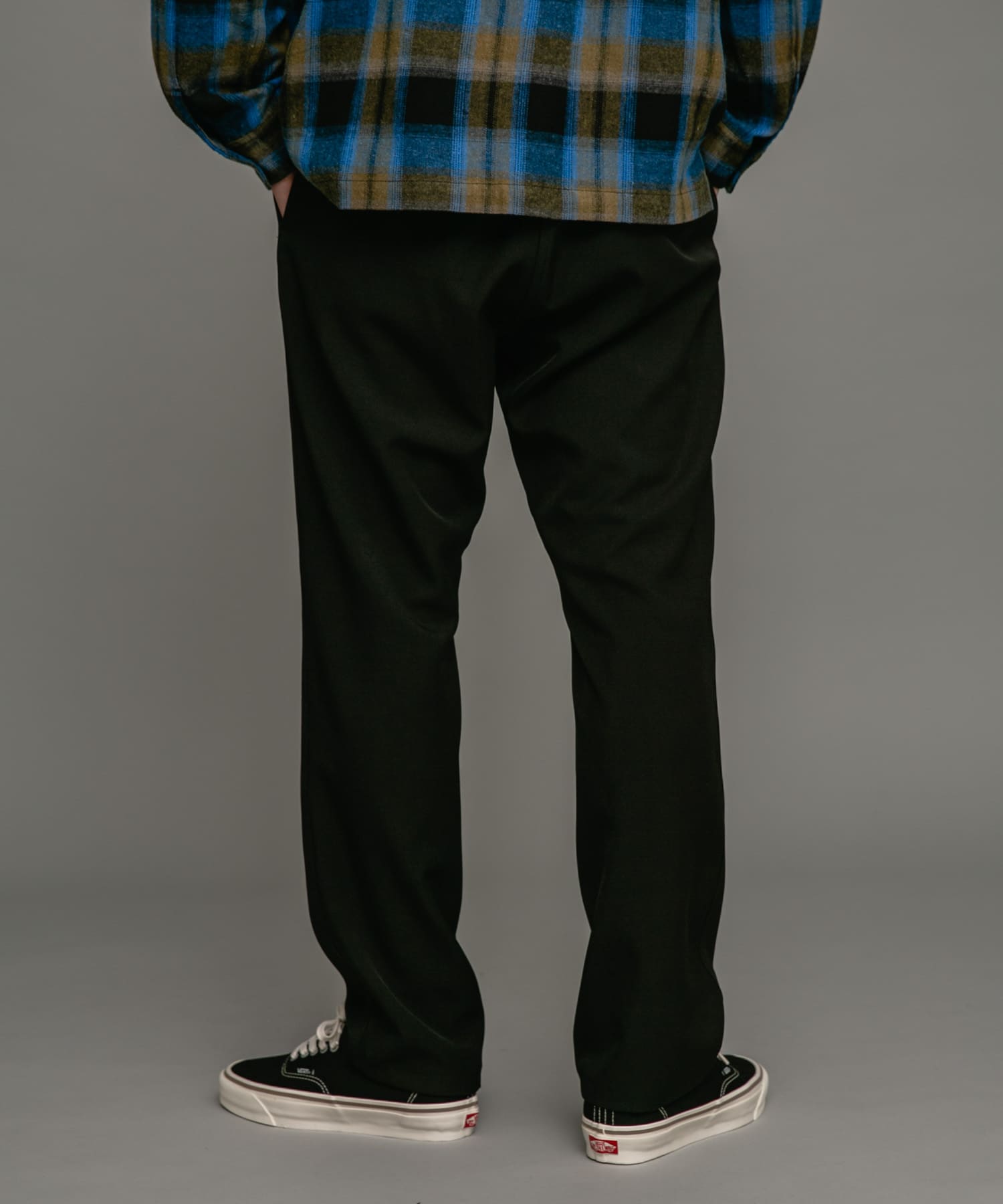 身長：180cm 体重：60kg サイズ：L