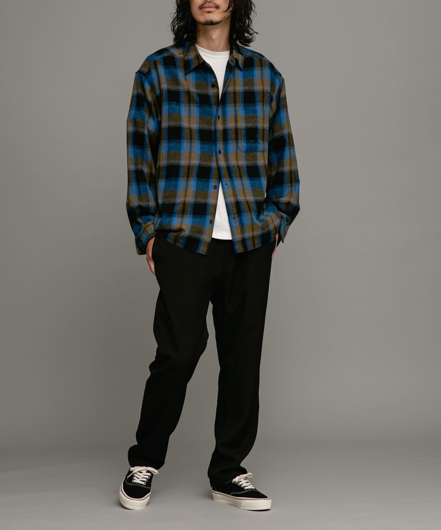 身長：180cm 体重：60kg サイズ：L